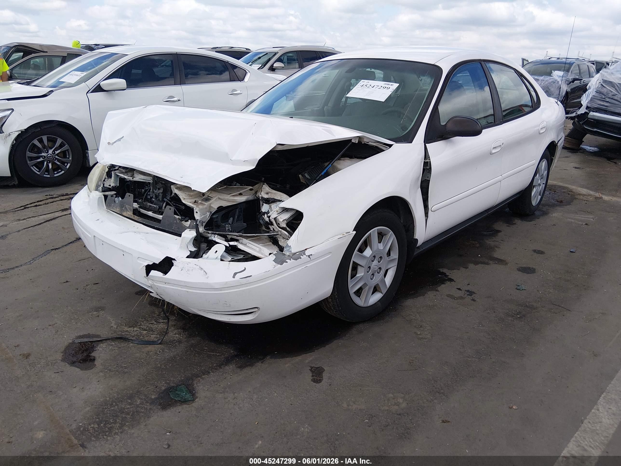 2005 Ford Taurus Se White vin: 1FAFP53275A162117