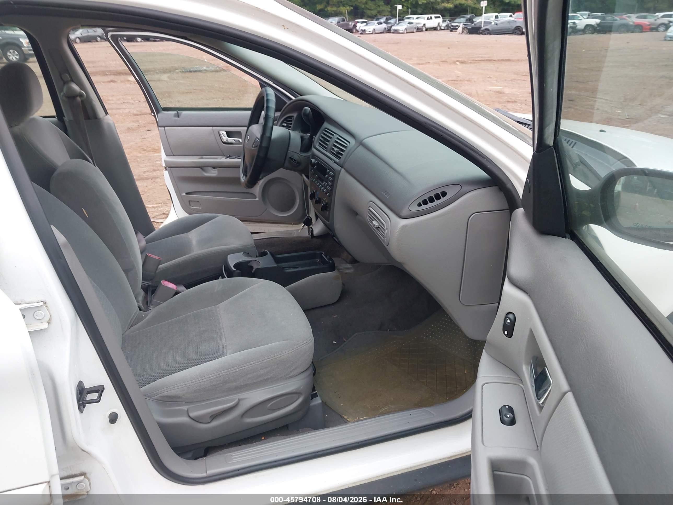2003 Ford Taurus Se White vin: 1FAFP53283A154735
