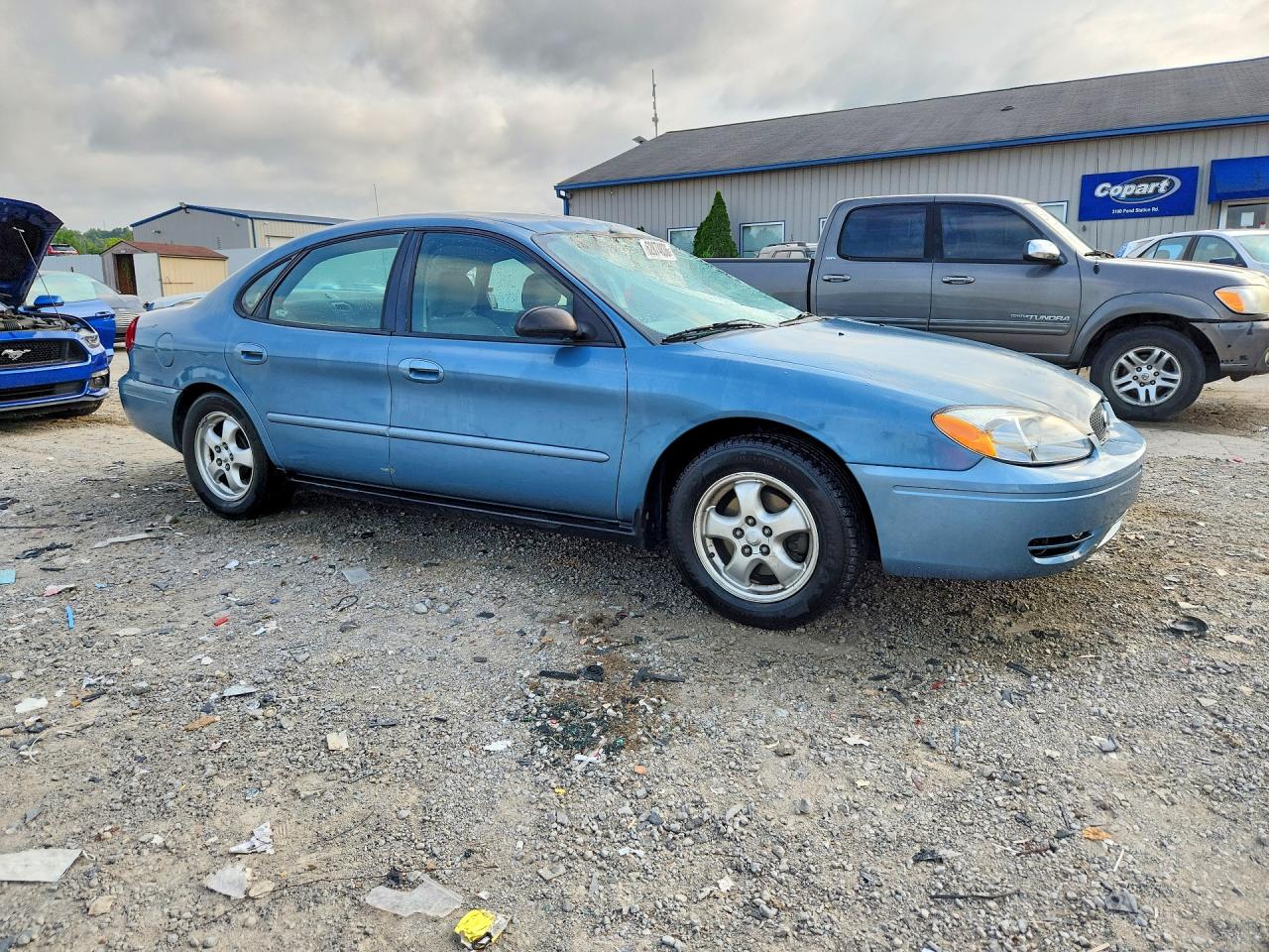 2006 Ford Taurus Se Синий vin: 1FAFP53286A201363