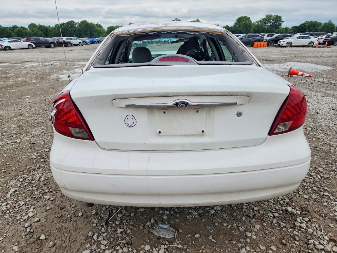 2000 Ford Taurus Se White vin: 1FAFP5329YG206782