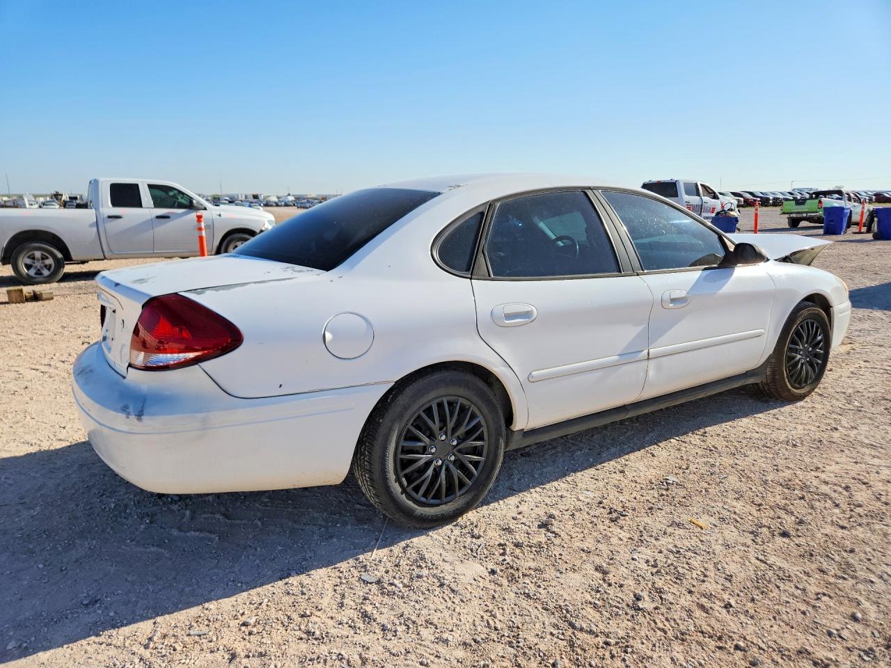 2005 Ford Taurus Se White vin: 1FAFP532X5A148552