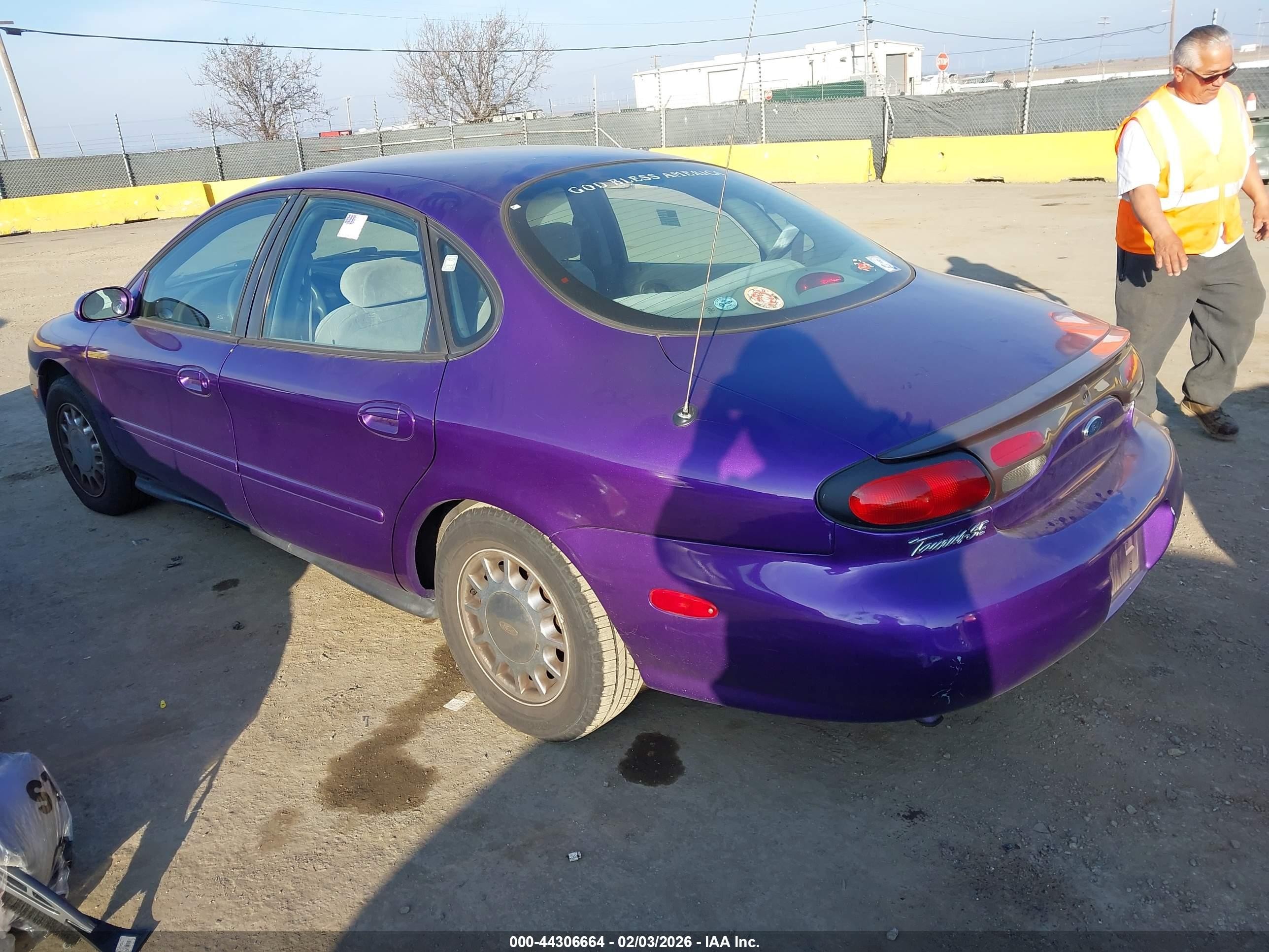 1999 Ford Taurus Se Purple vin: 1FAFP534XXG175266