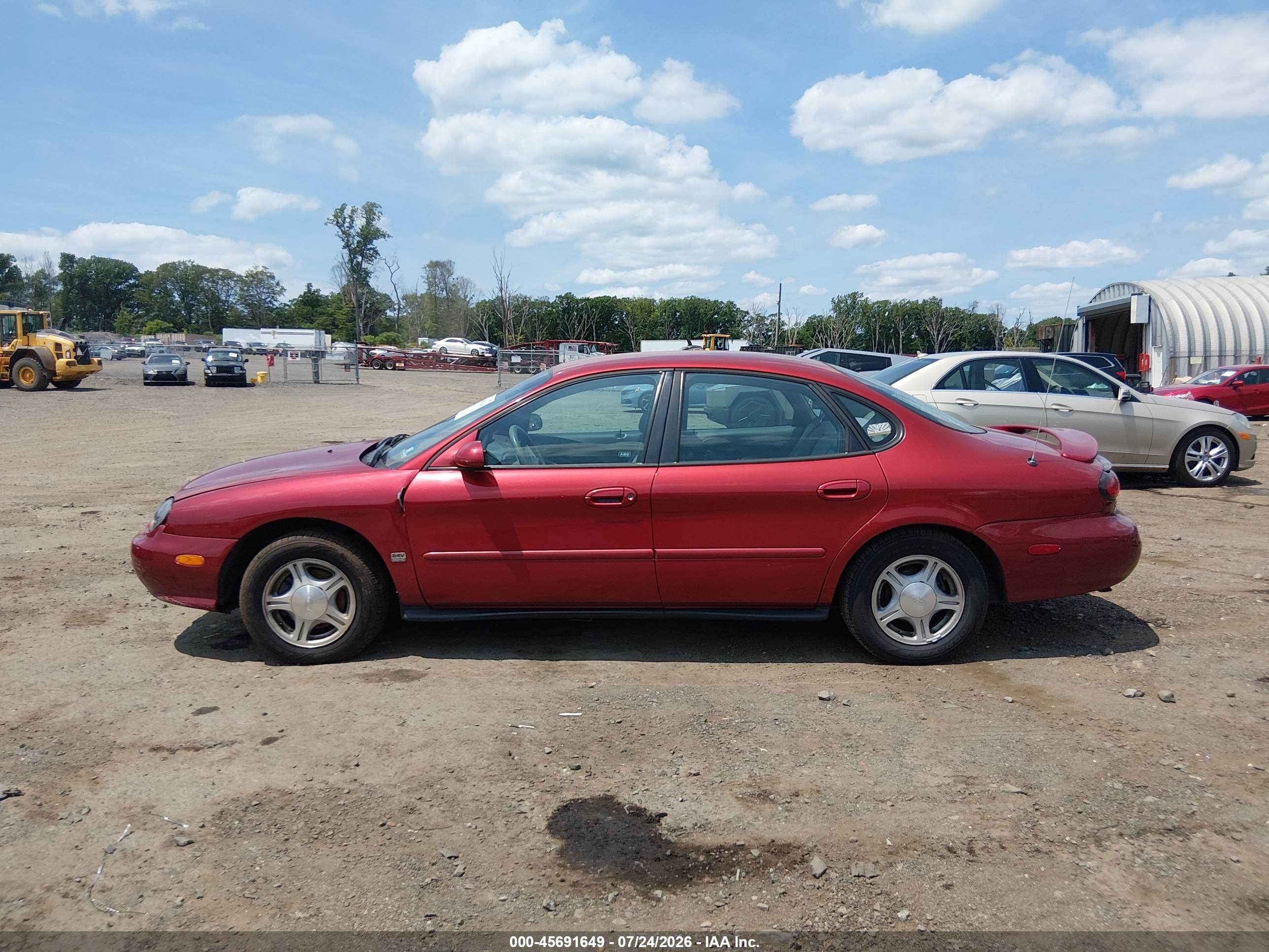 1999 Ford Taurus Se/se-ne Red vin: 1FAFP53S8XA131297