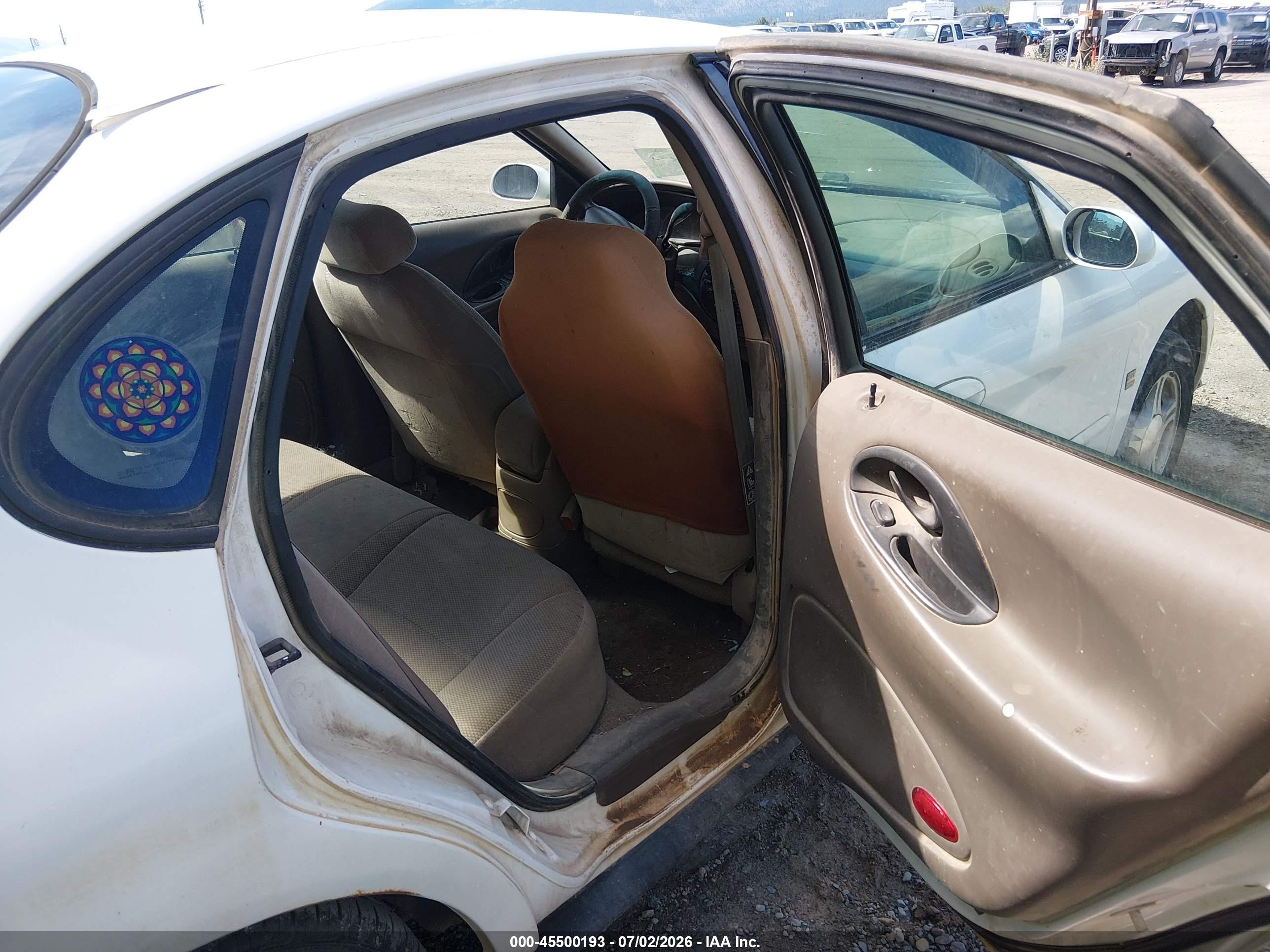 1999 Ford Taurus Se/se-ne White vin: 1FAFP53S9XG261635