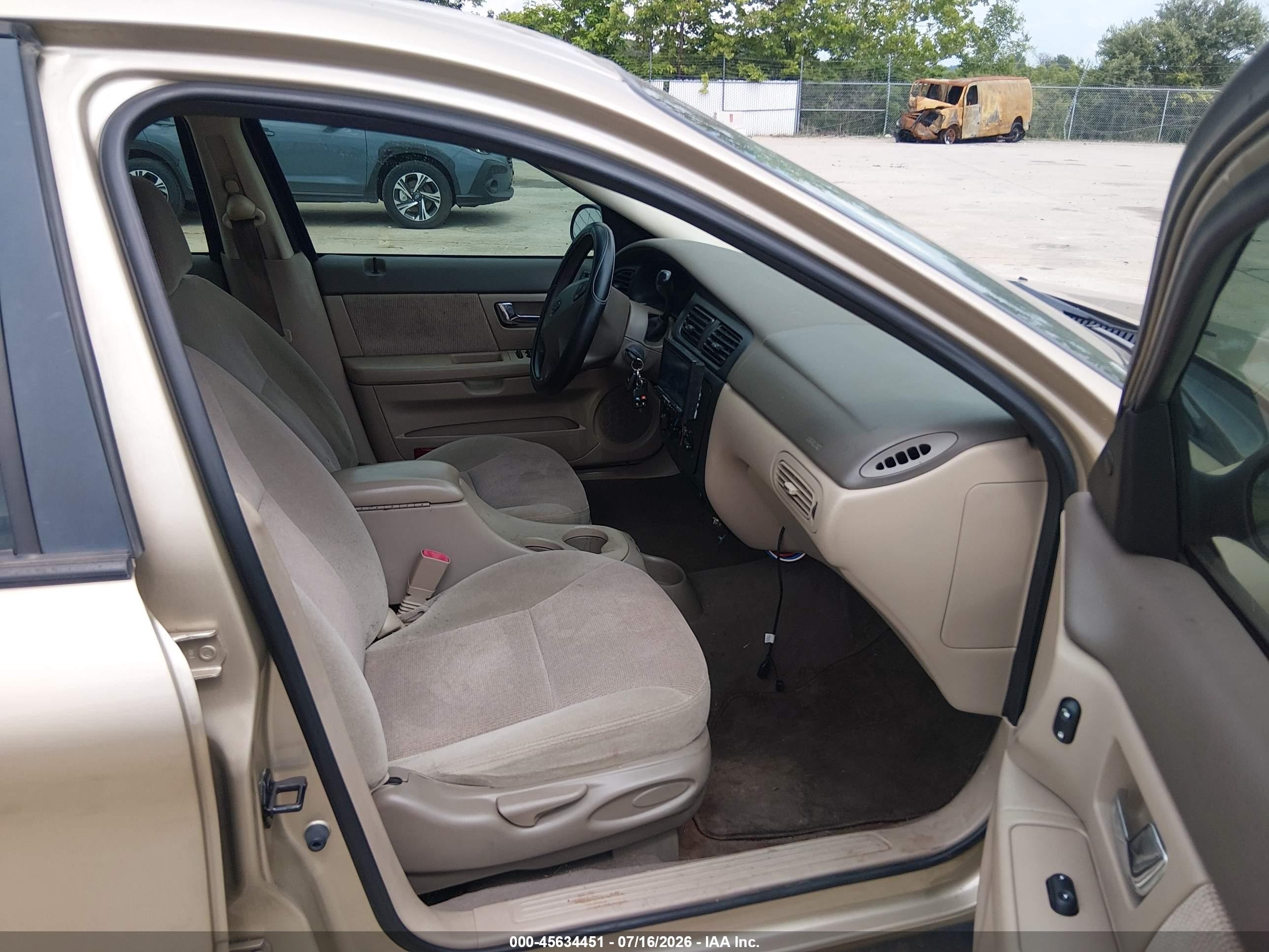 2001 Ford Taurus Se Gold vin: 1FAFP53U01G176336