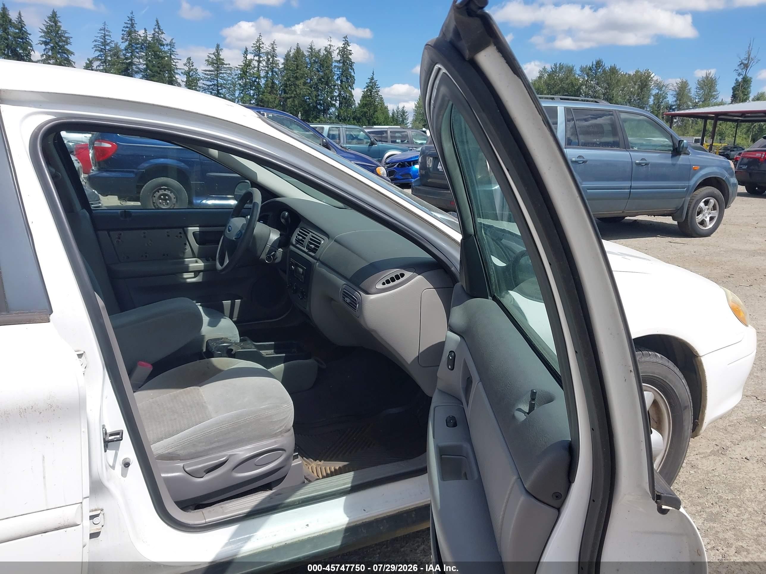 2003 Ford Taurus Se White vin: 1FAFP53U03G255959