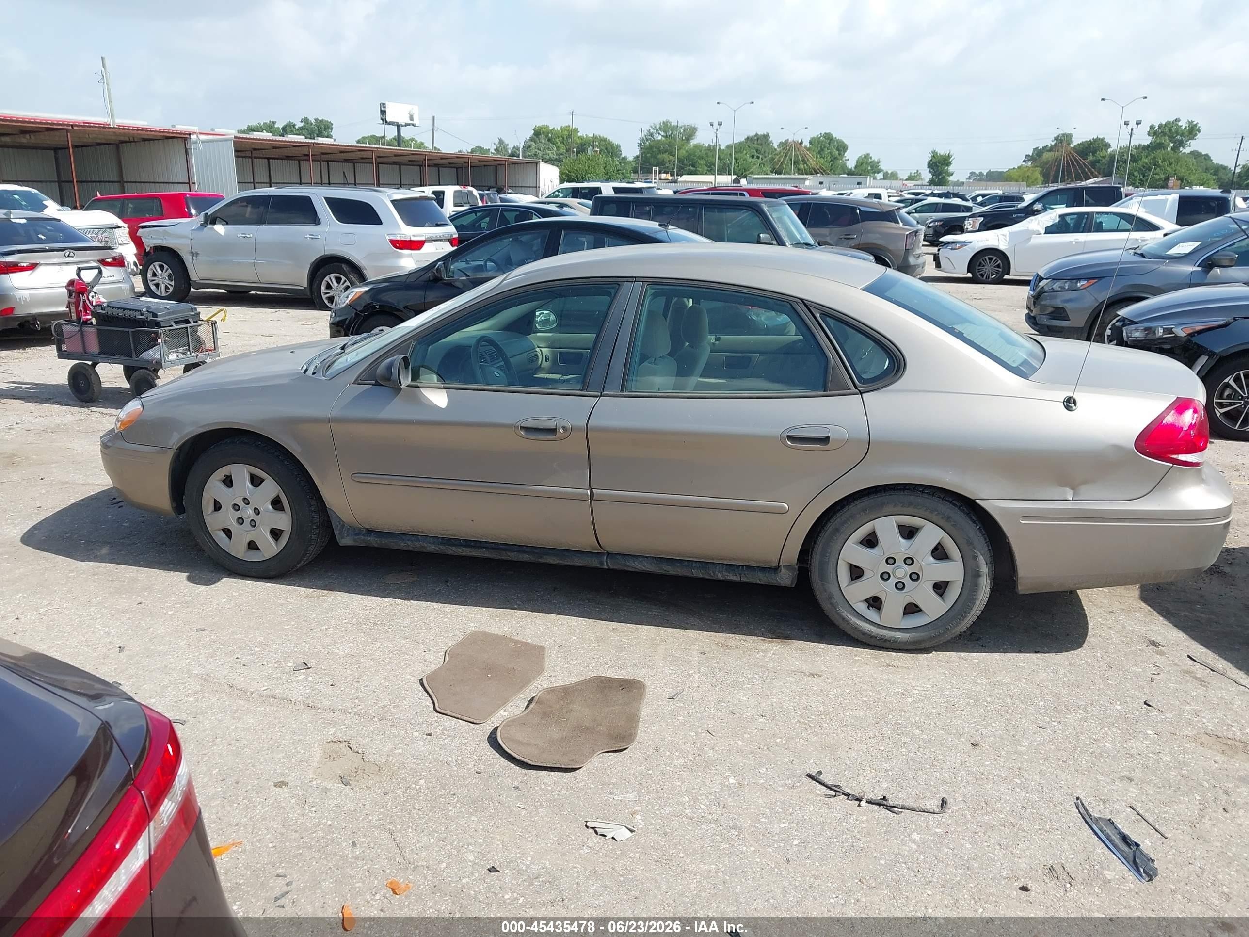 2005 Ford Taurus Se Gold vin: 1FAFP53U05A102875