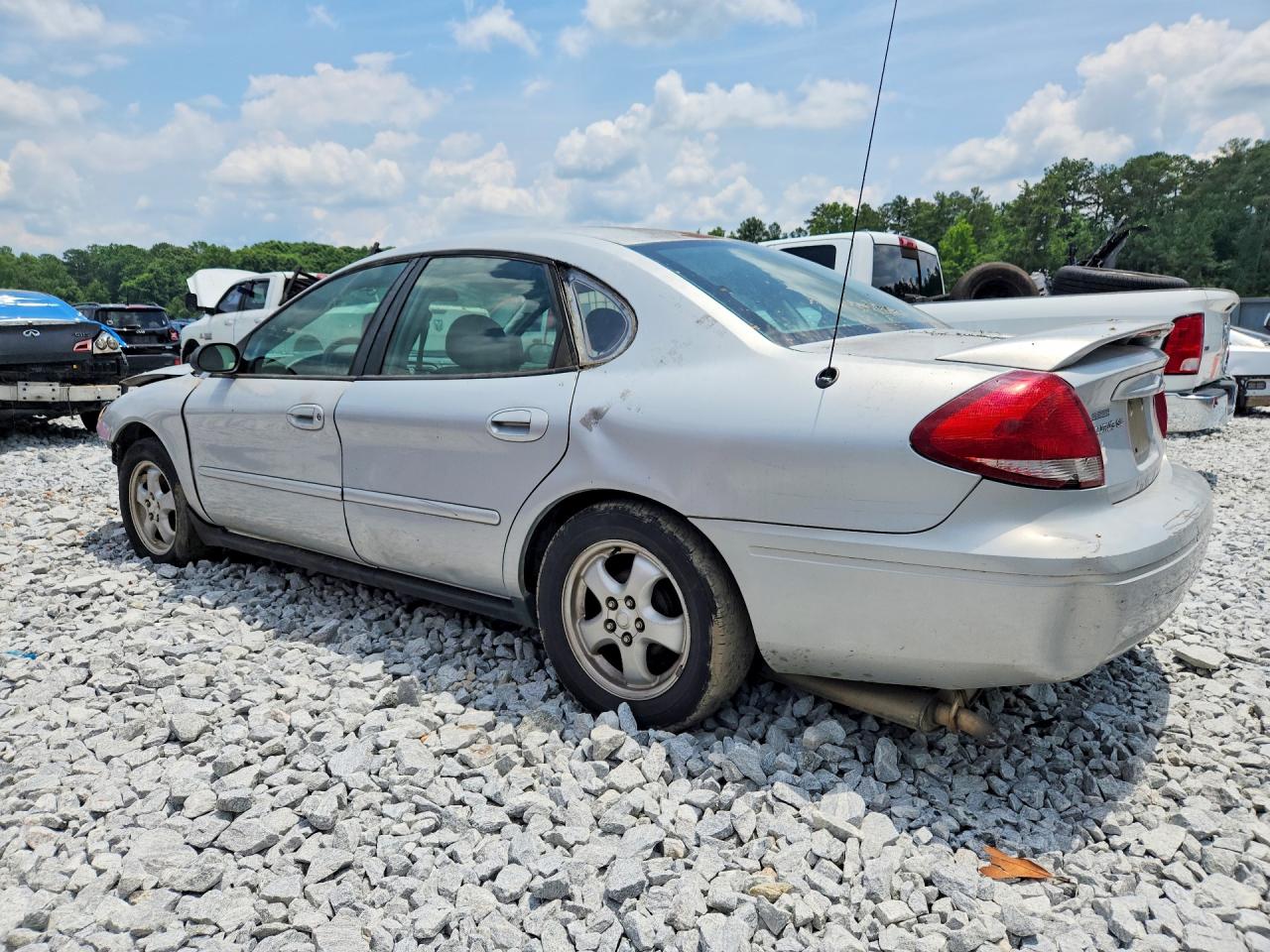 2007 Ford Taurus Se Silver vin: 1FAFP53U07A114950