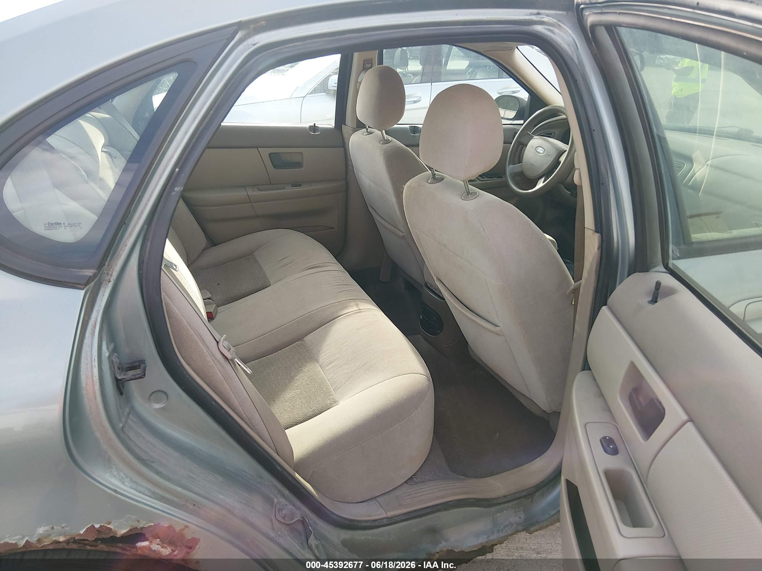 2007 Ford Taurus Se Green vin: 1FAFP53U07A165722