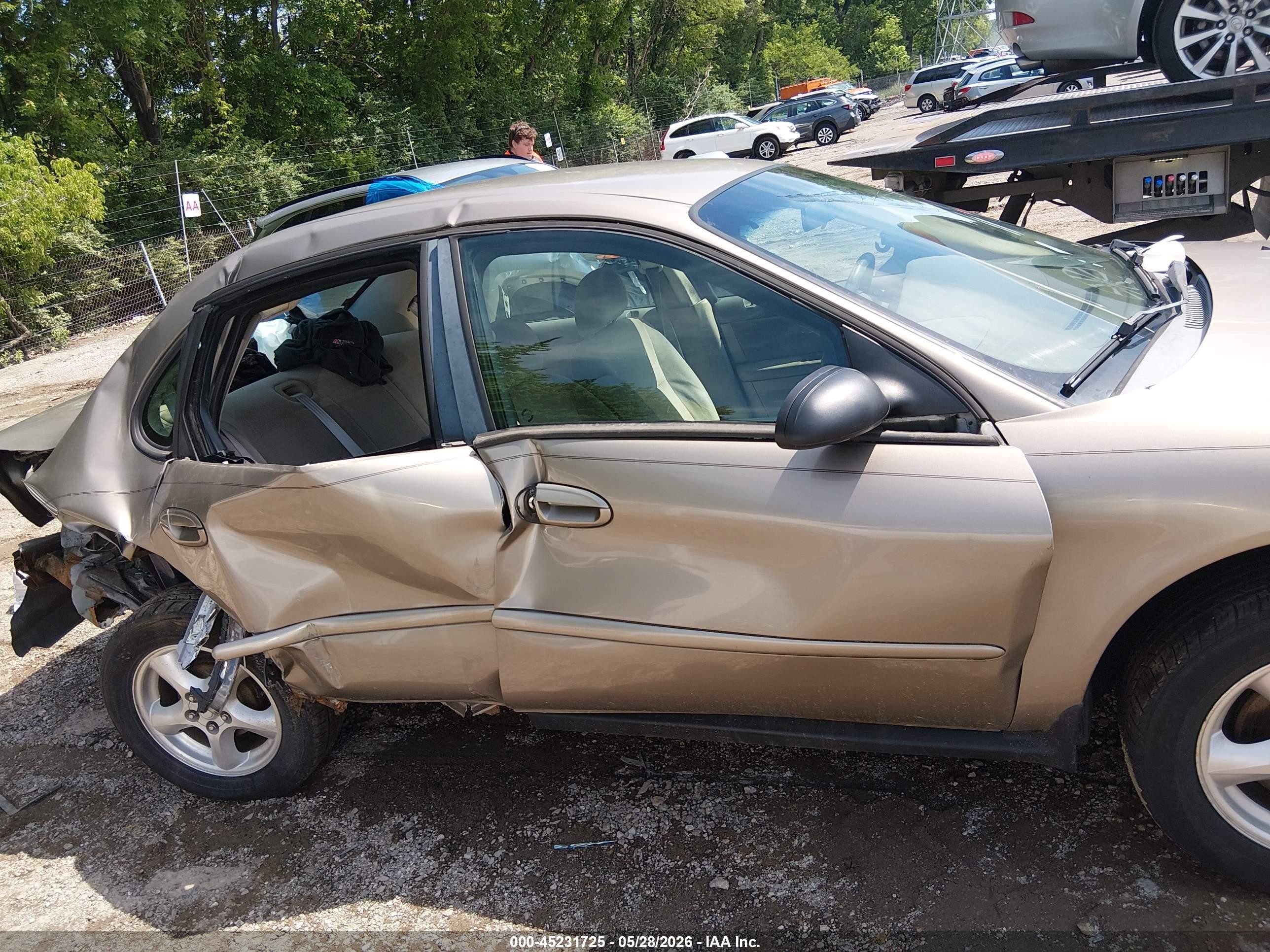 2002 Ford Taurus Se Gold vin: 1FAFP53U12G103249