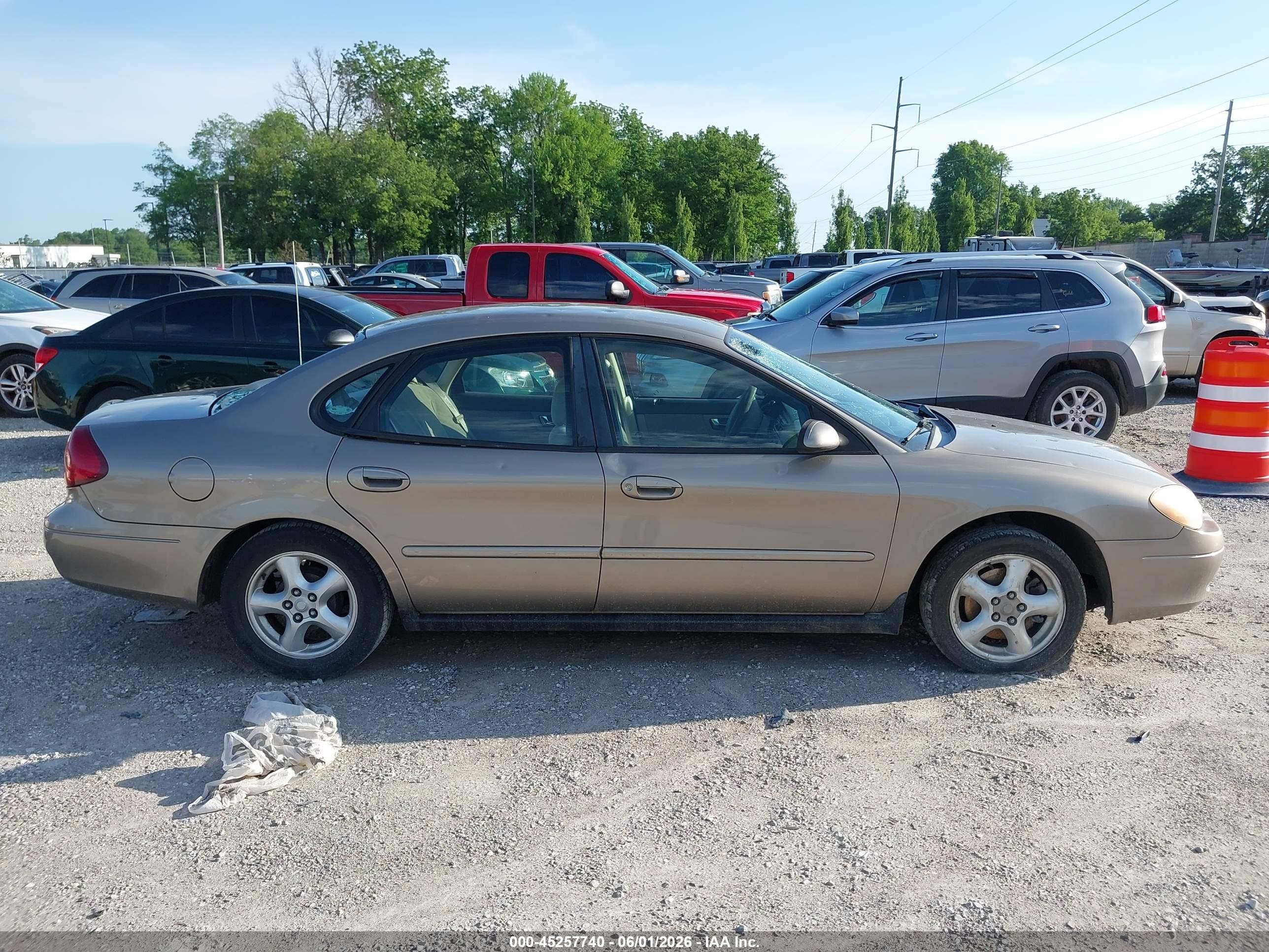2002 Ford Taurus Se Beige vin: 1FAFP53U12G127986
