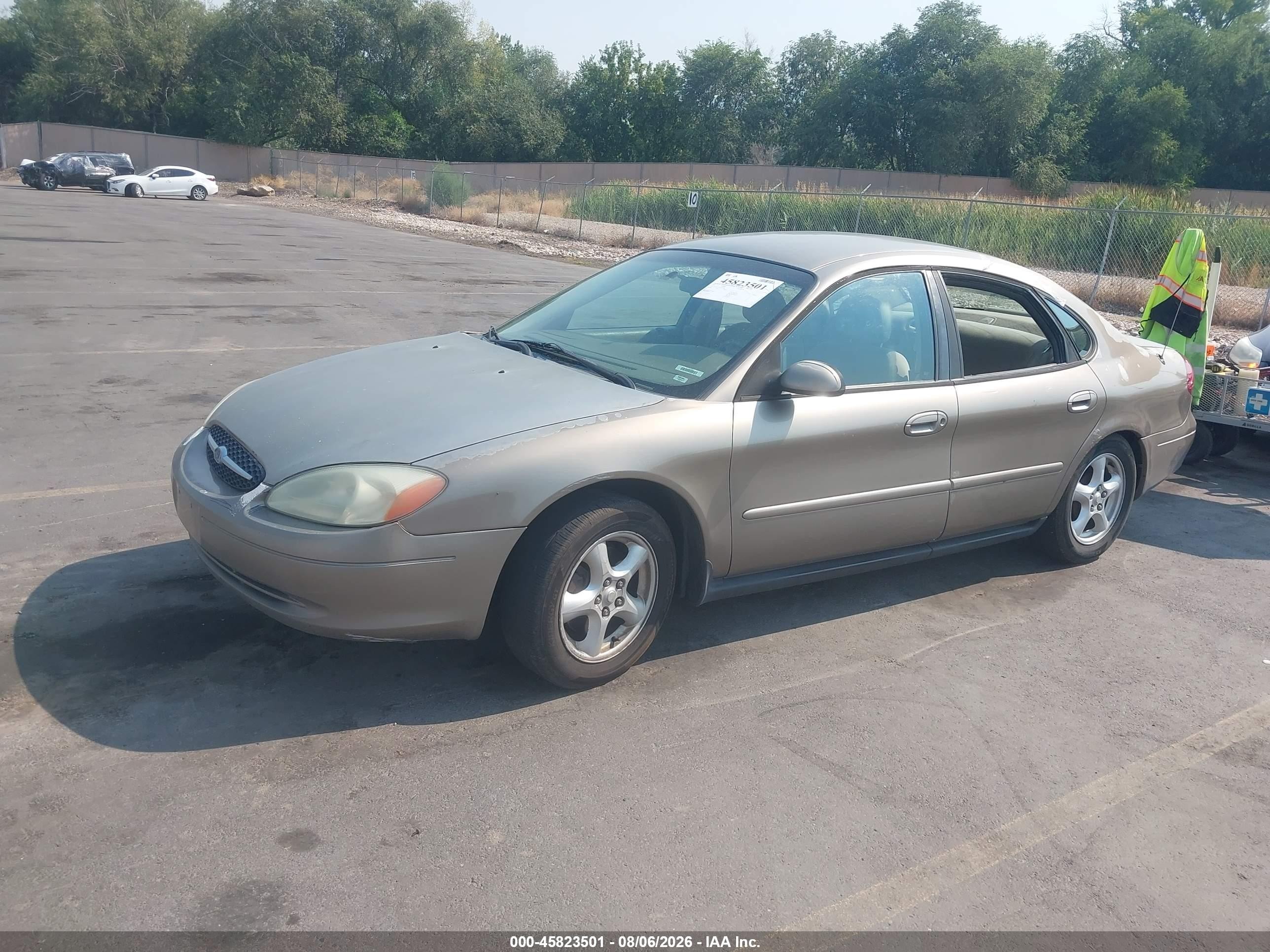 2003 Ford Taurus Se Gold vin: 1FAFP53U13A124588