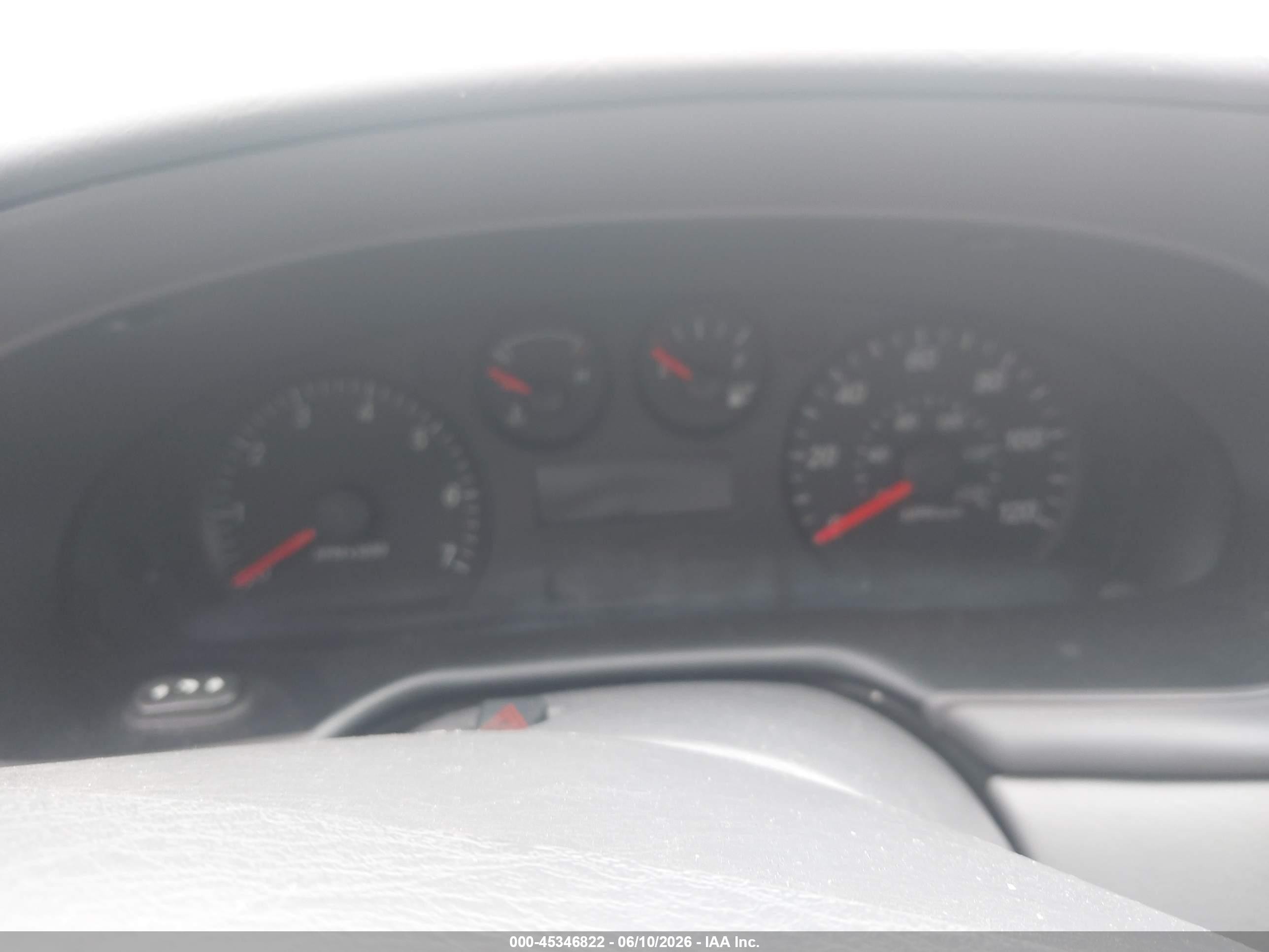 2004 Ford Taurus Se Silver vin: 1FAFP53U14A136998