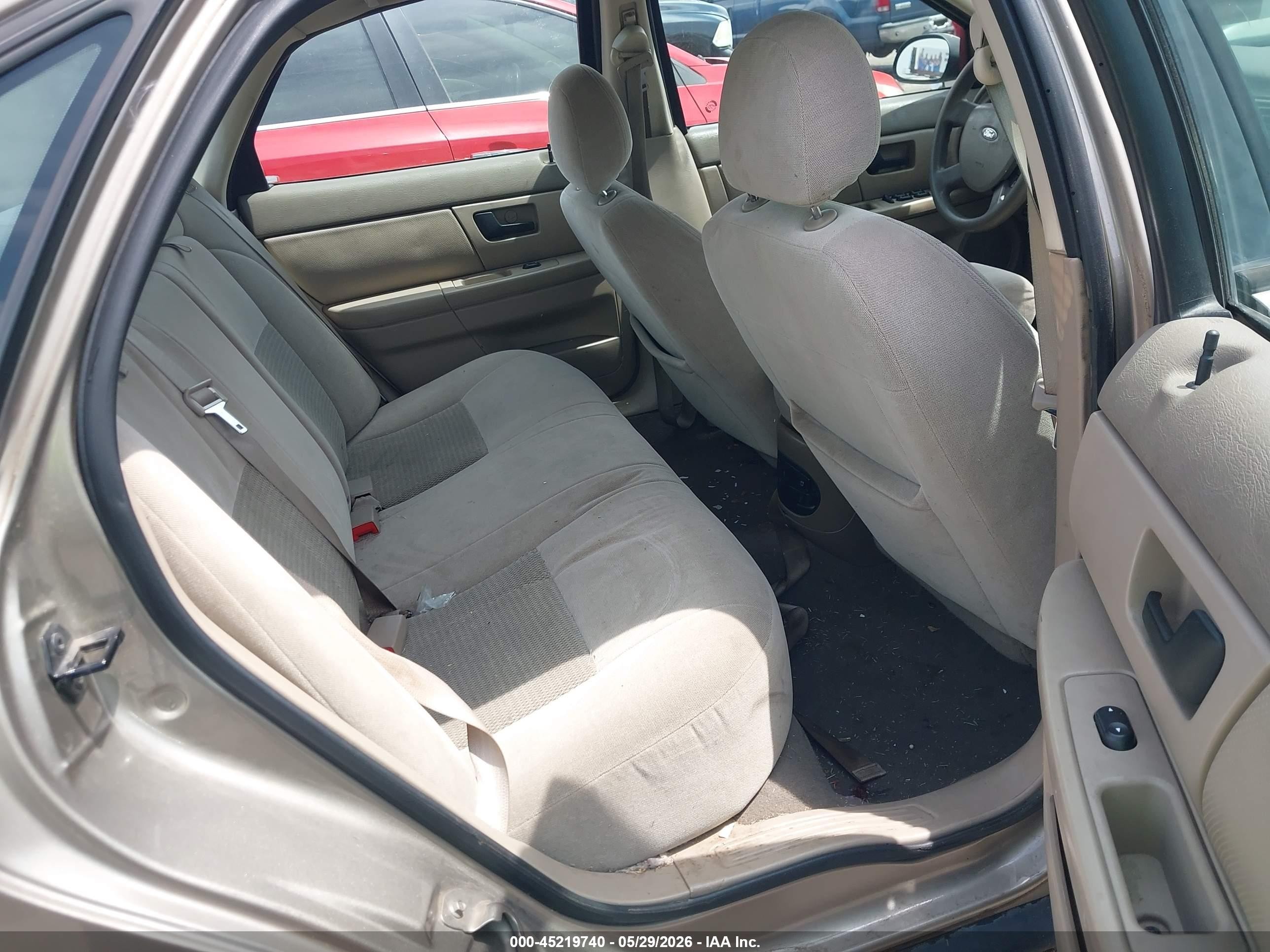 2004 Ford Taurus Se Золотой vin: 1FAFP53U14G133340