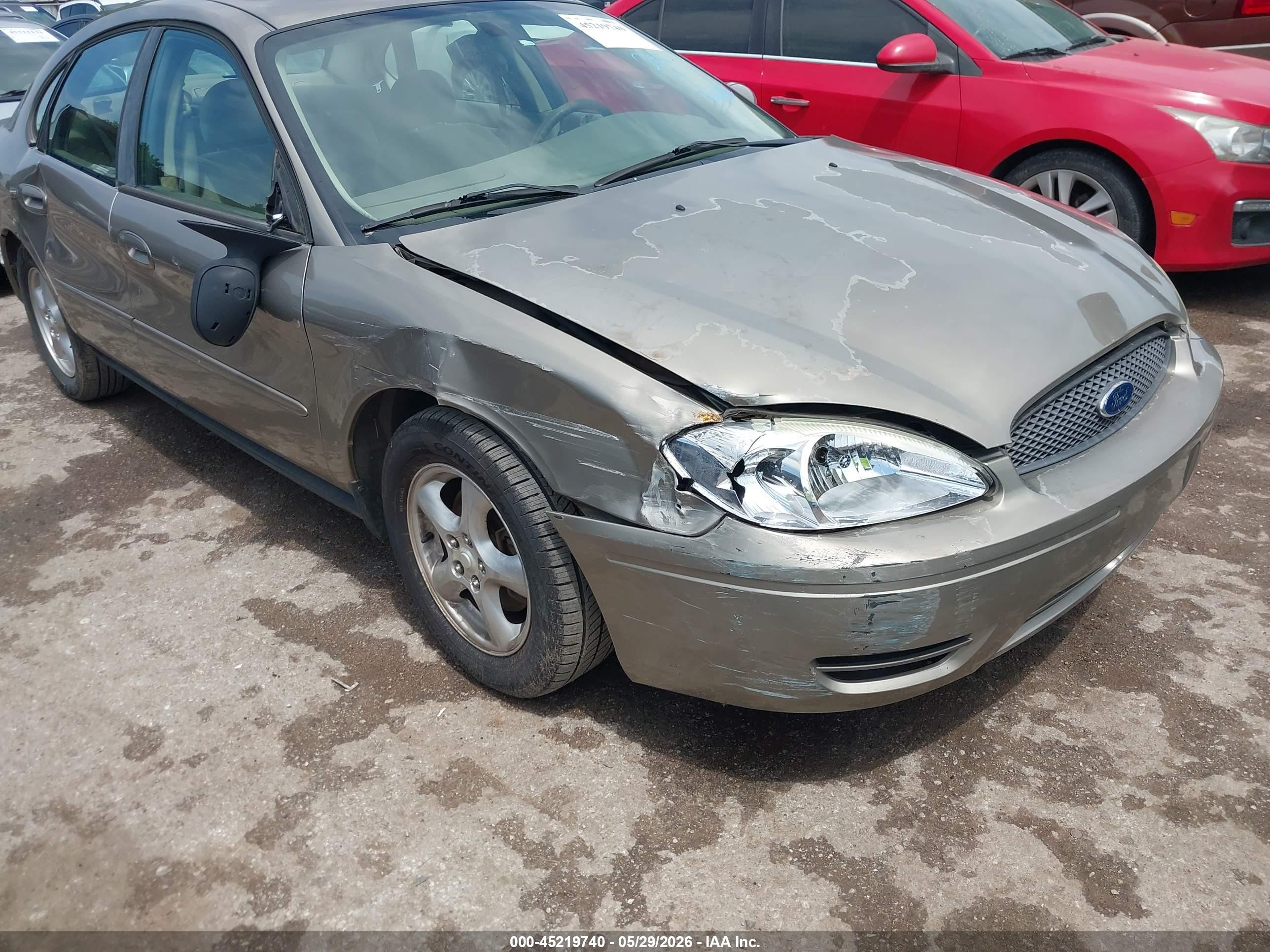 2004 Ford Taurus Se Золотой vin: 1FAFP53U14G133340