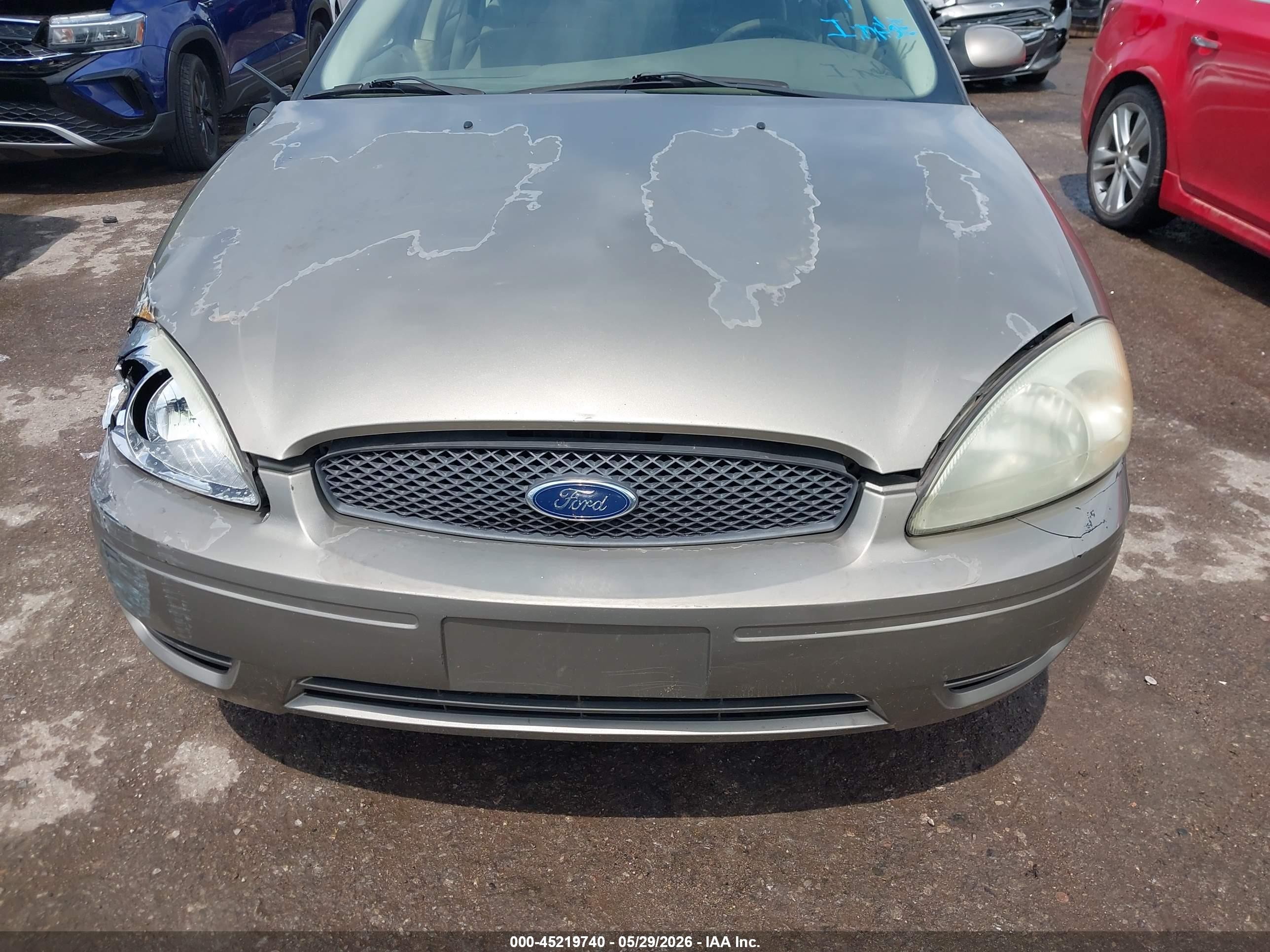 2004 Ford Taurus Se Золотой vin: 1FAFP53U14G133340