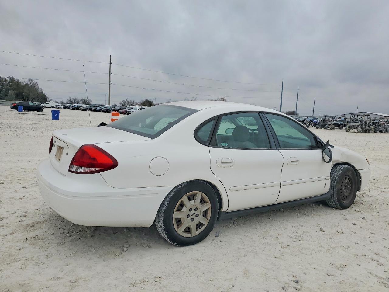 2005 Ford Taurus Se White vin: 1FAFP53U15A214035