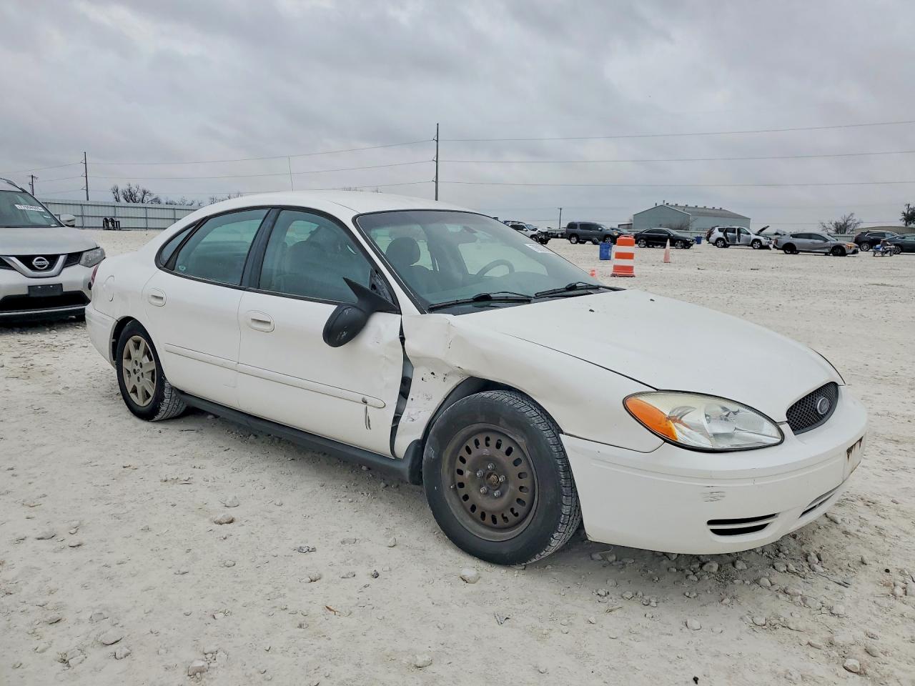 2005 Ford Taurus Se White vin: 1FAFP53U15A214035