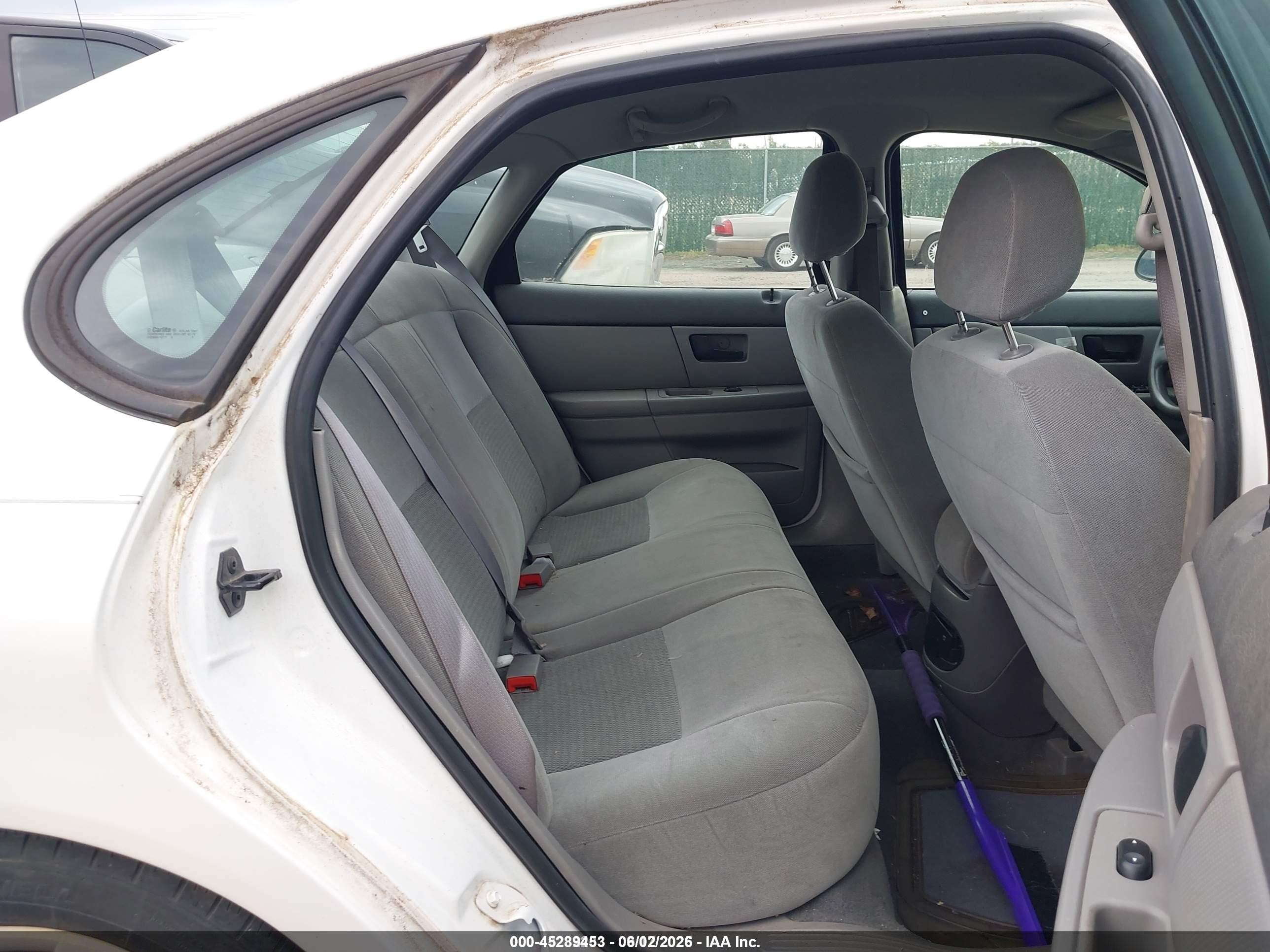 2006 Ford Taurus Se Белый vin: 1FAFP53U16A164724