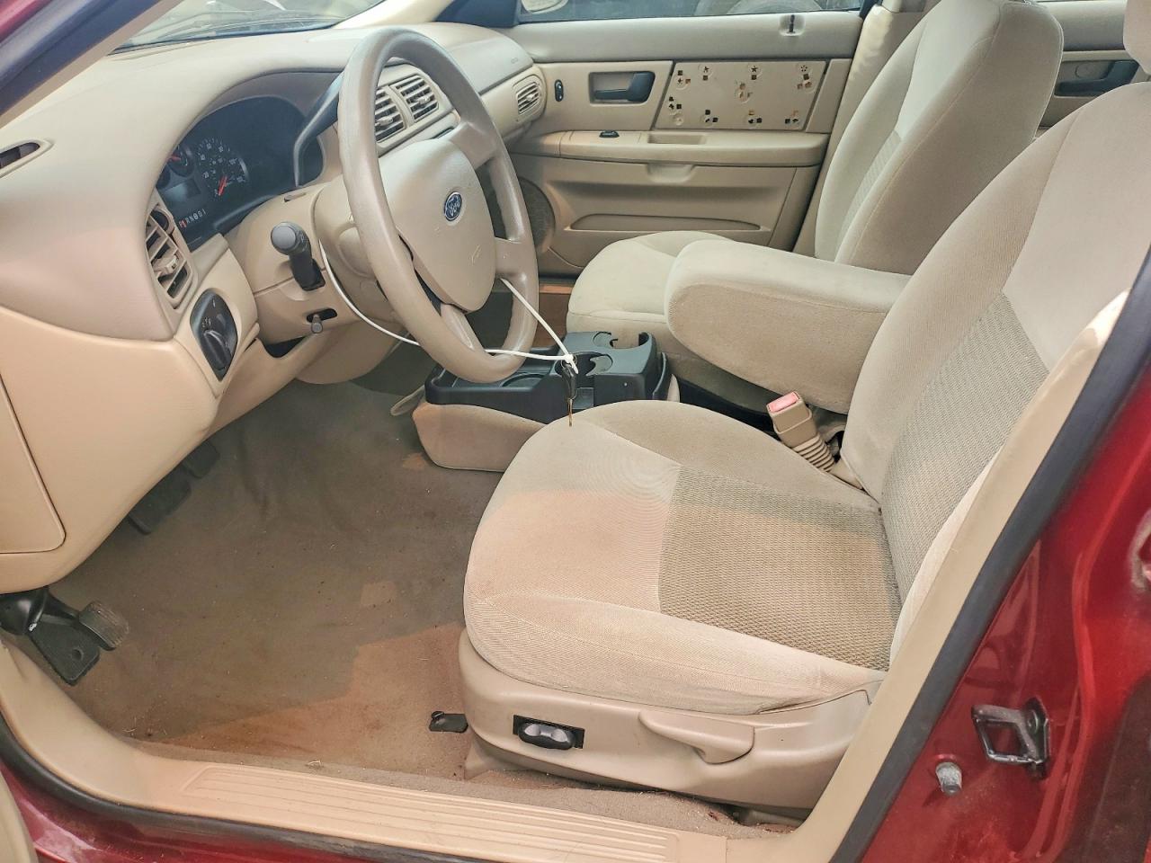 2006 Ford Taurus Se Red vin: 1FAFP53U16A185119