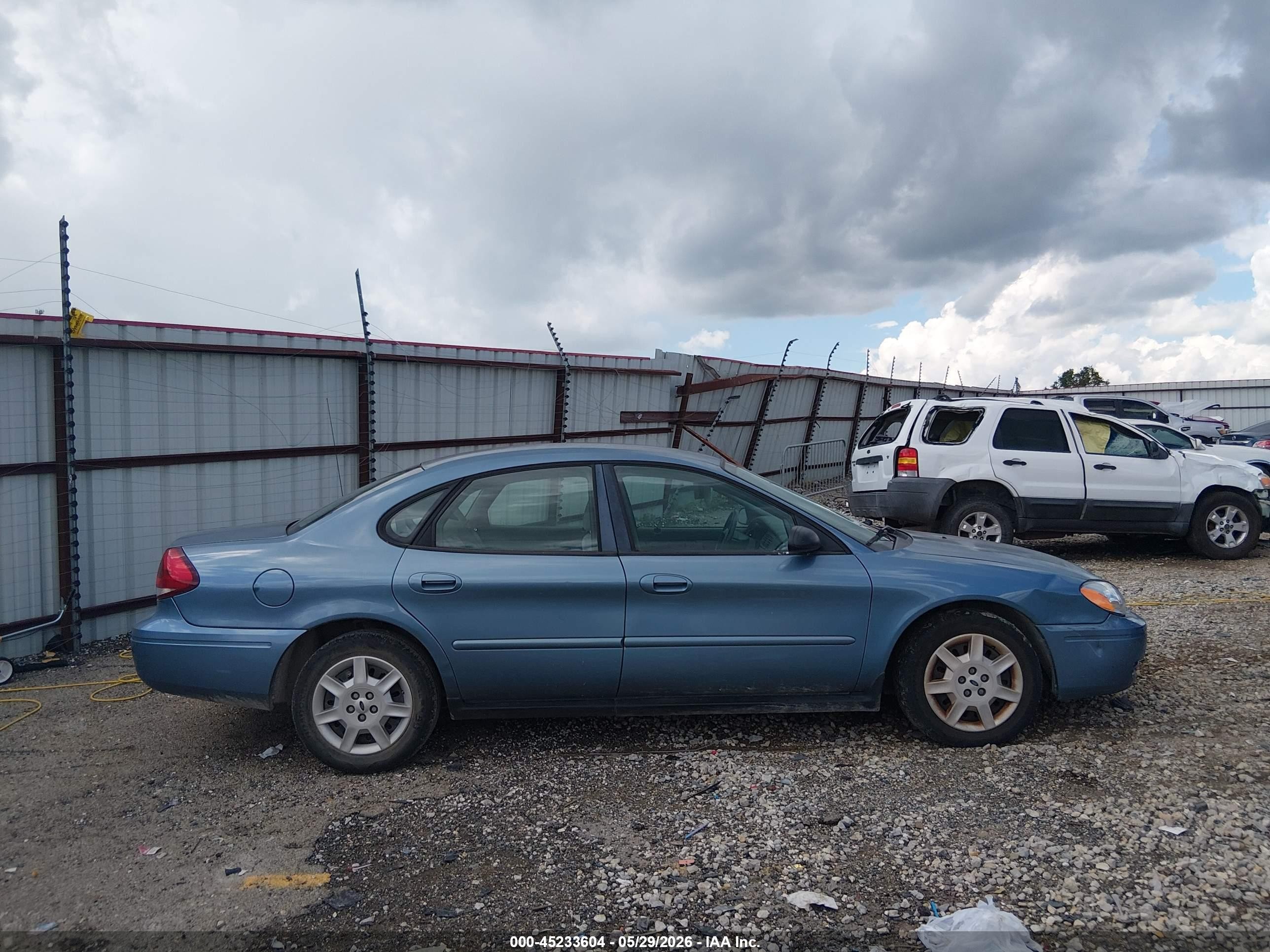 2006 Ford Taurus Se Blue vin: 1FAFP53U16A186934
