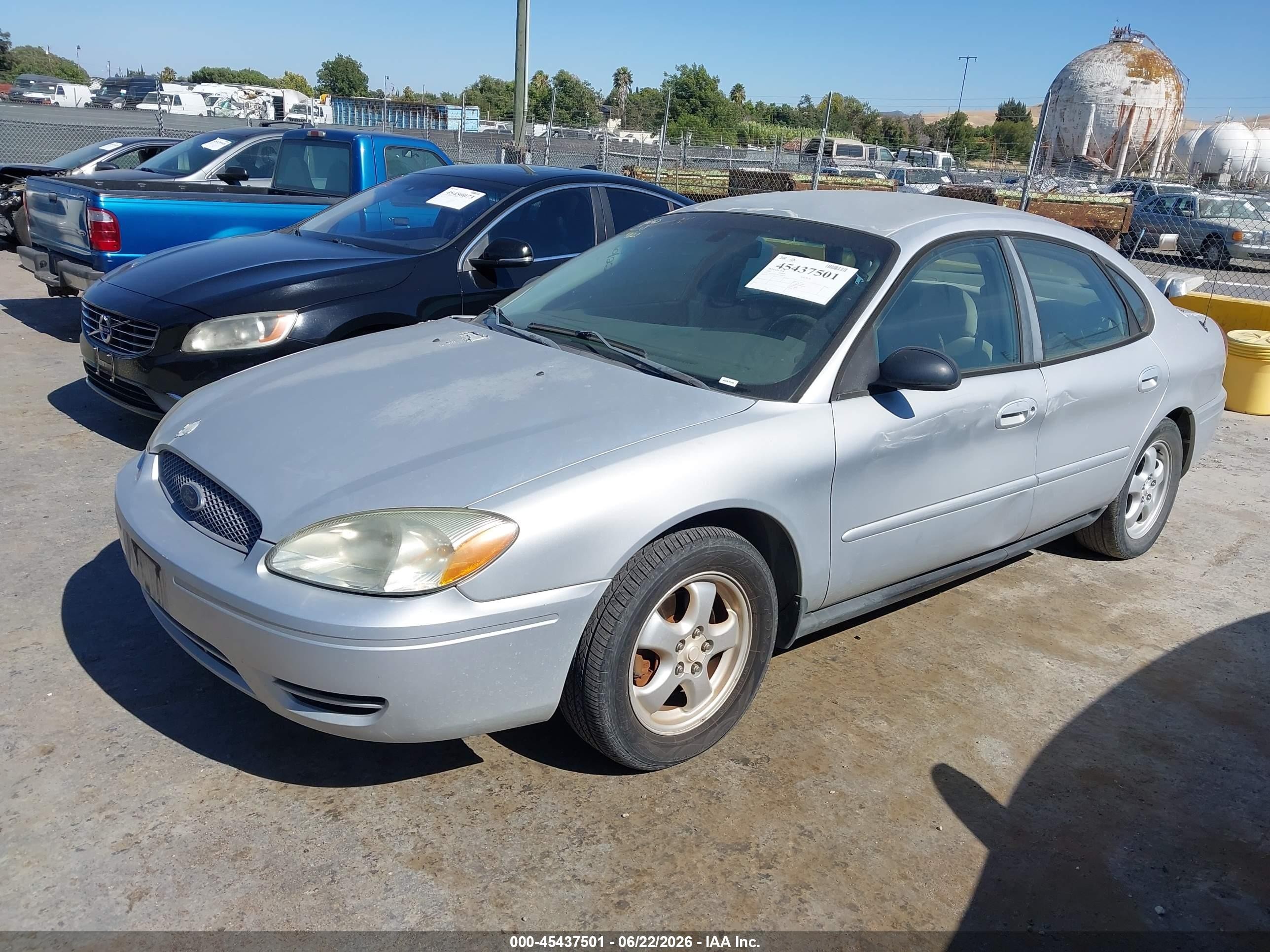2006 Ford Taurus Se Серый vin: 1FAFP53U16A249207
