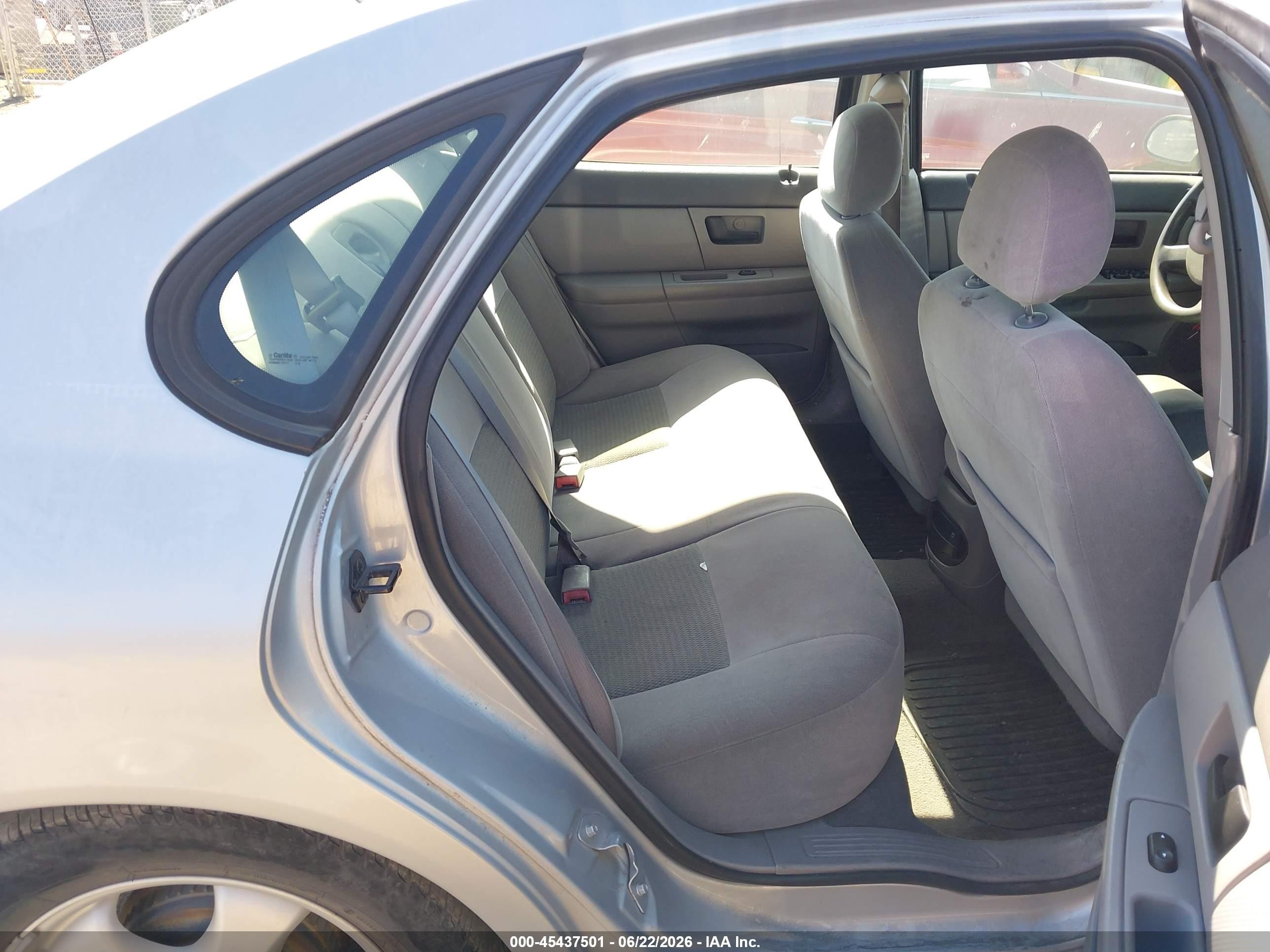 2006 Ford Taurus Se Серый vin: 1FAFP53U16A249207