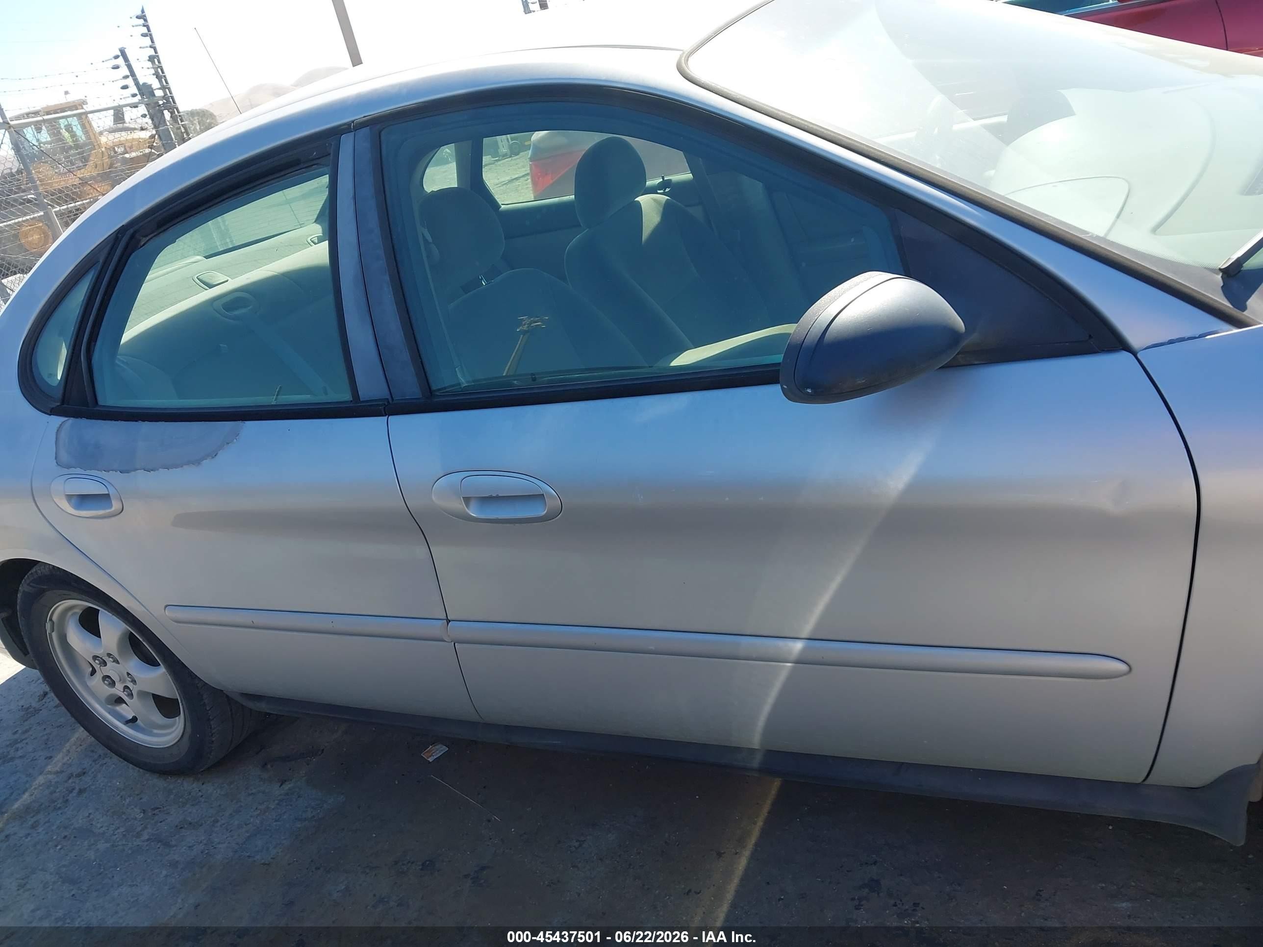2006 Ford Taurus Se Серый vin: 1FAFP53U16A249207
