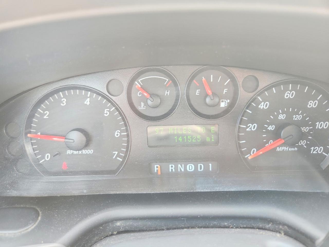2007 Ford Taurus Se Серебряный vin: 1FAFP53U17A202311