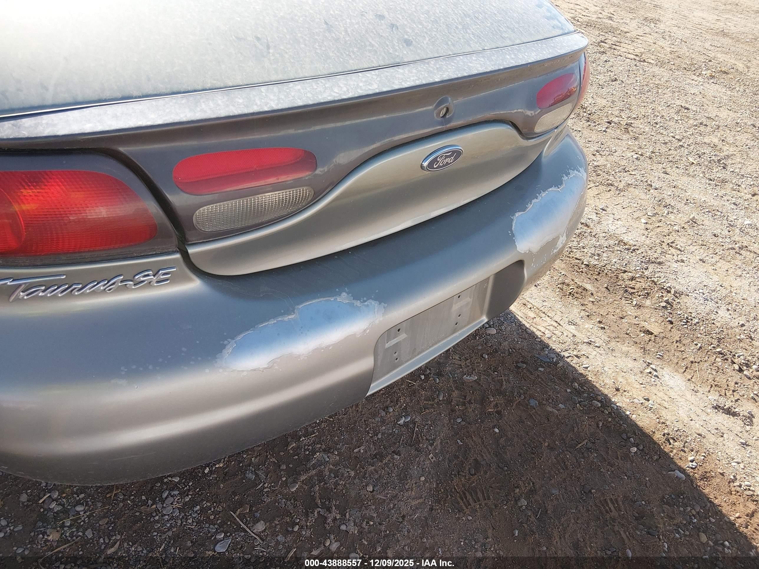 1999 Ford Taurus Se/se-ne Tan vin: 1FAFP53U1XG314975