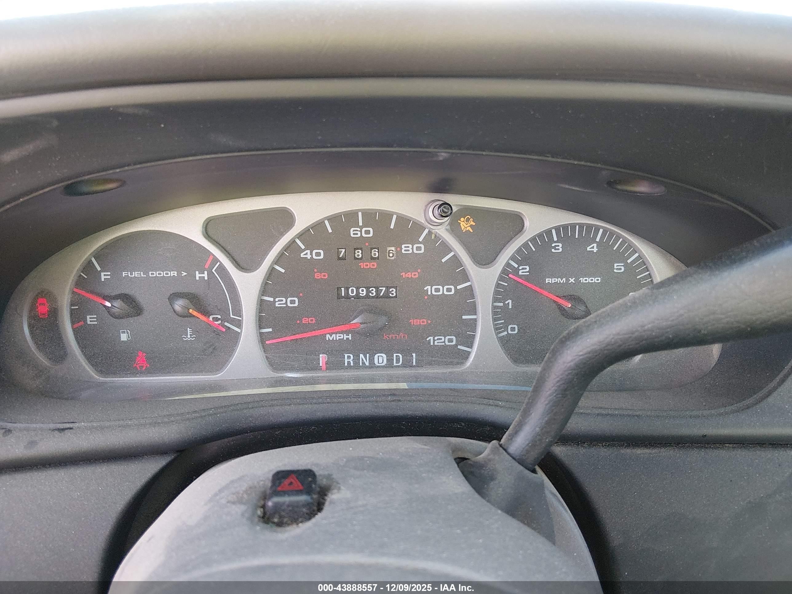1999 Ford Taurus Se/se-ne Tan vin: 1FAFP53U1XG314975