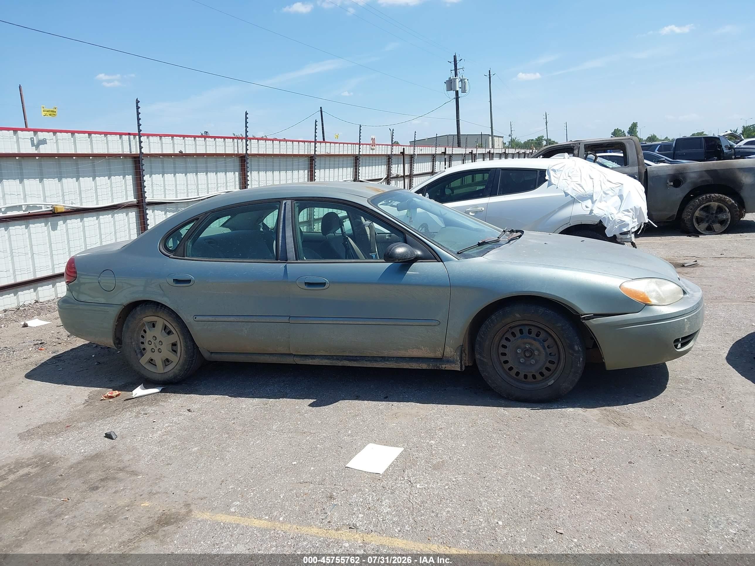 2005 Ford Taurus Se Зеленый vin: 1FAFP53U25A281601