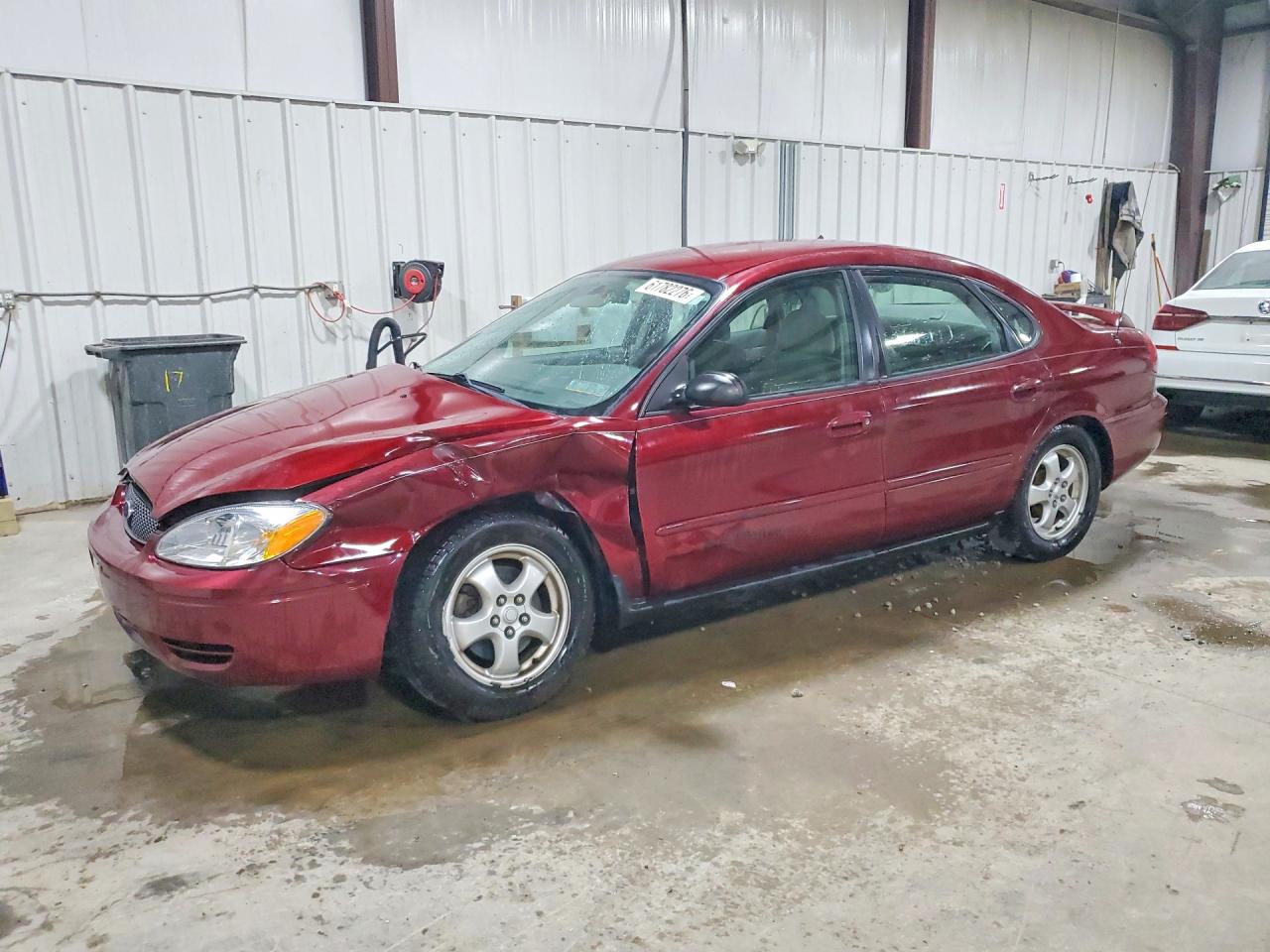 2006 Ford Taurus Se Red vin: 1FAFP53U26A235106