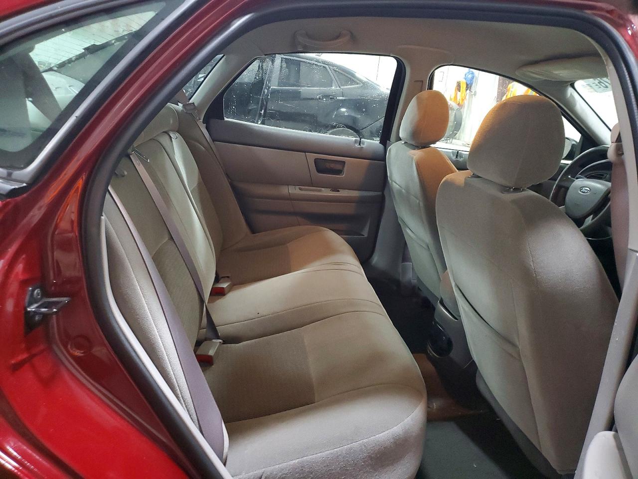 2006 Ford Taurus Se Red vin: 1FAFP53U26A235106