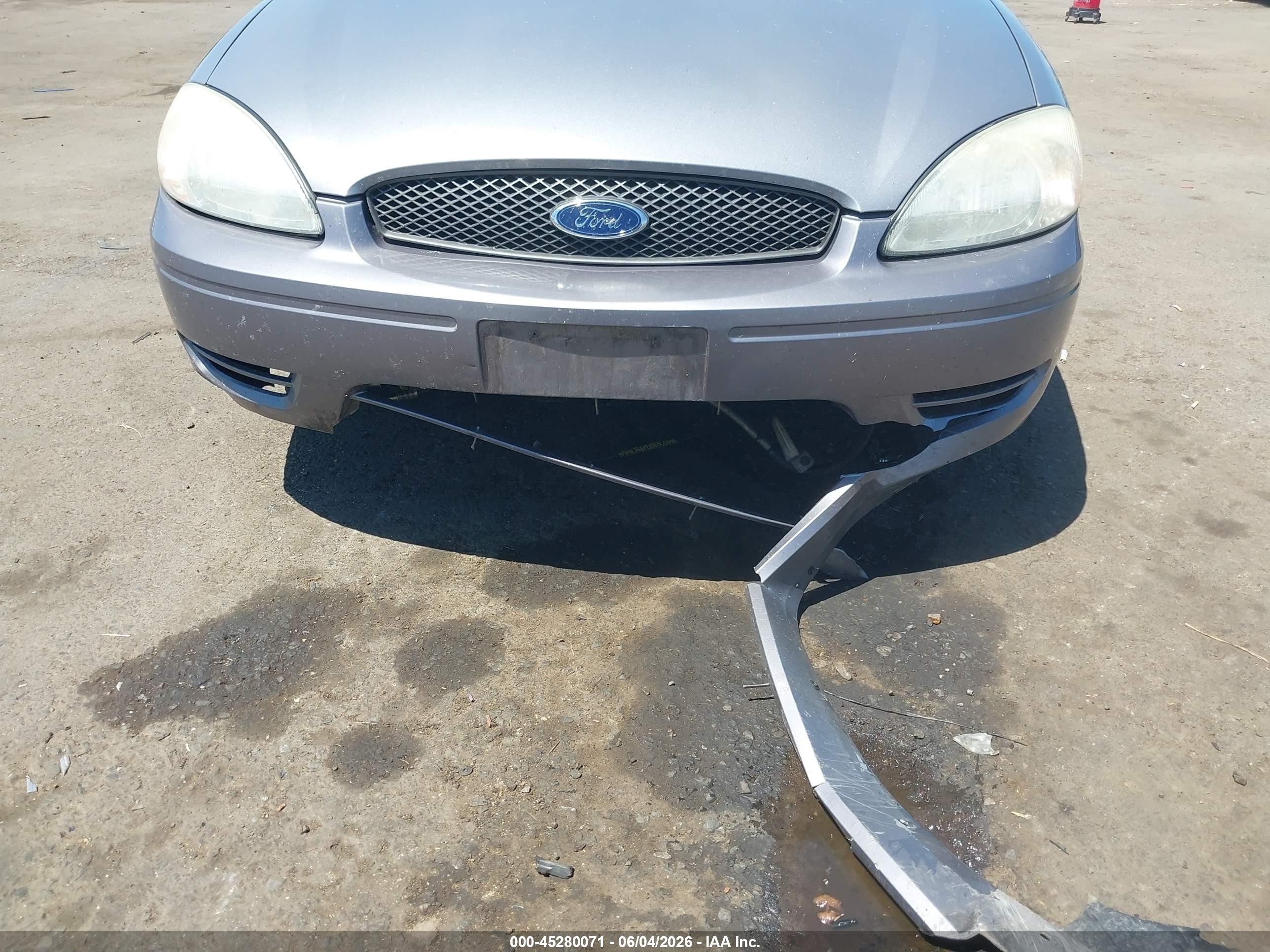 2007 Ford Taurus Se Серый vin: 1FAFP53U27A132348