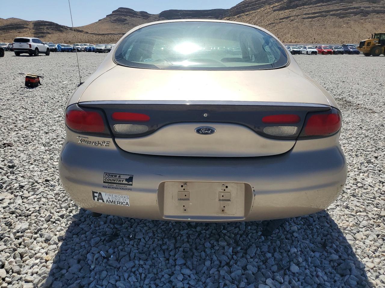 1999 Ford Taurus Se Gold vin: 1FAFP53U2XG315570