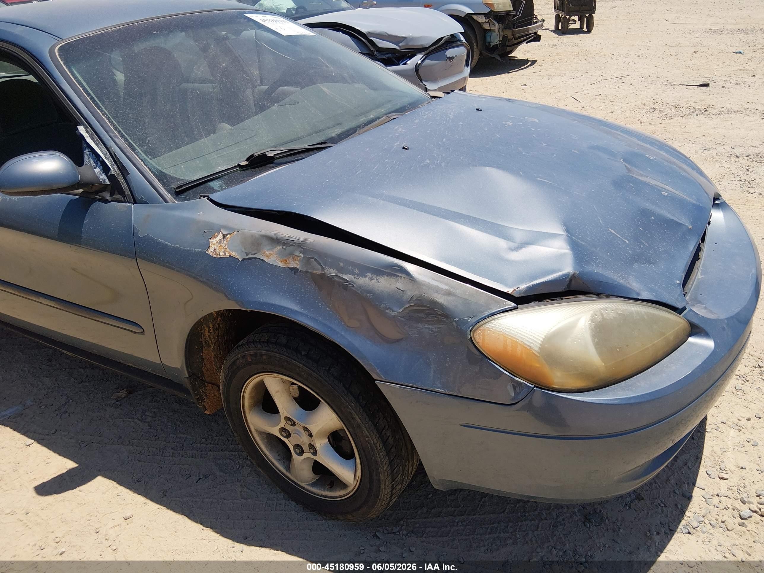 2000 Ford Taurus Se Blue vin: 1FAFP53U2YA136451