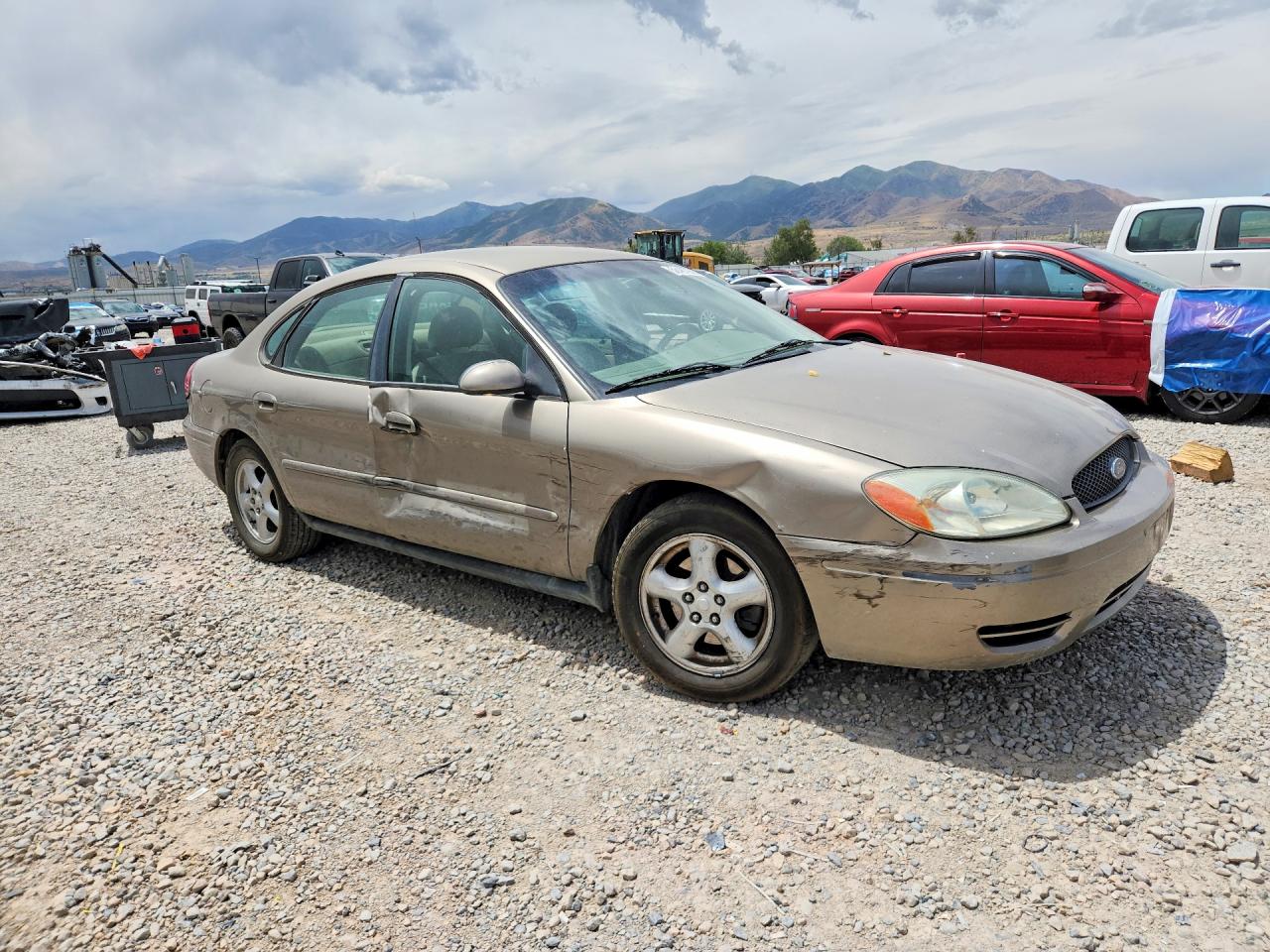 2004 Ford Taurus Se Tan vin: 1FAFP53U34G135736