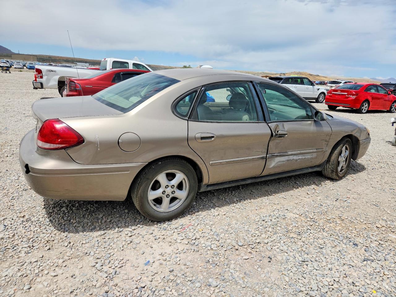 2004 Ford Taurus Se Tan vin: 1FAFP53U34G135736