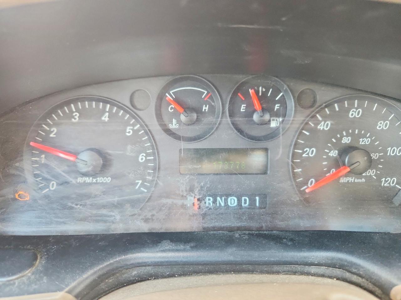 2004 Ford Taurus Se Tan vin: 1FAFP53U34G135736