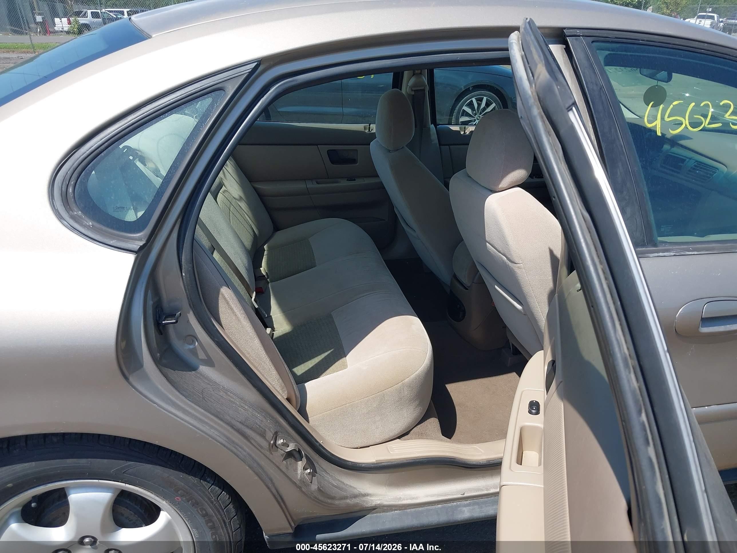 2006 Ford Taurus Se Бежевый vin: 1FAFP53U36A147195