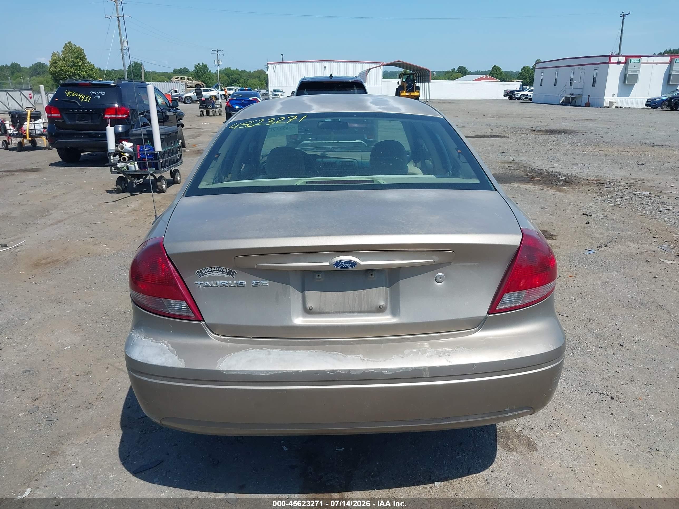 2006 Ford Taurus Se Бежевый vin: 1FAFP53U36A147195