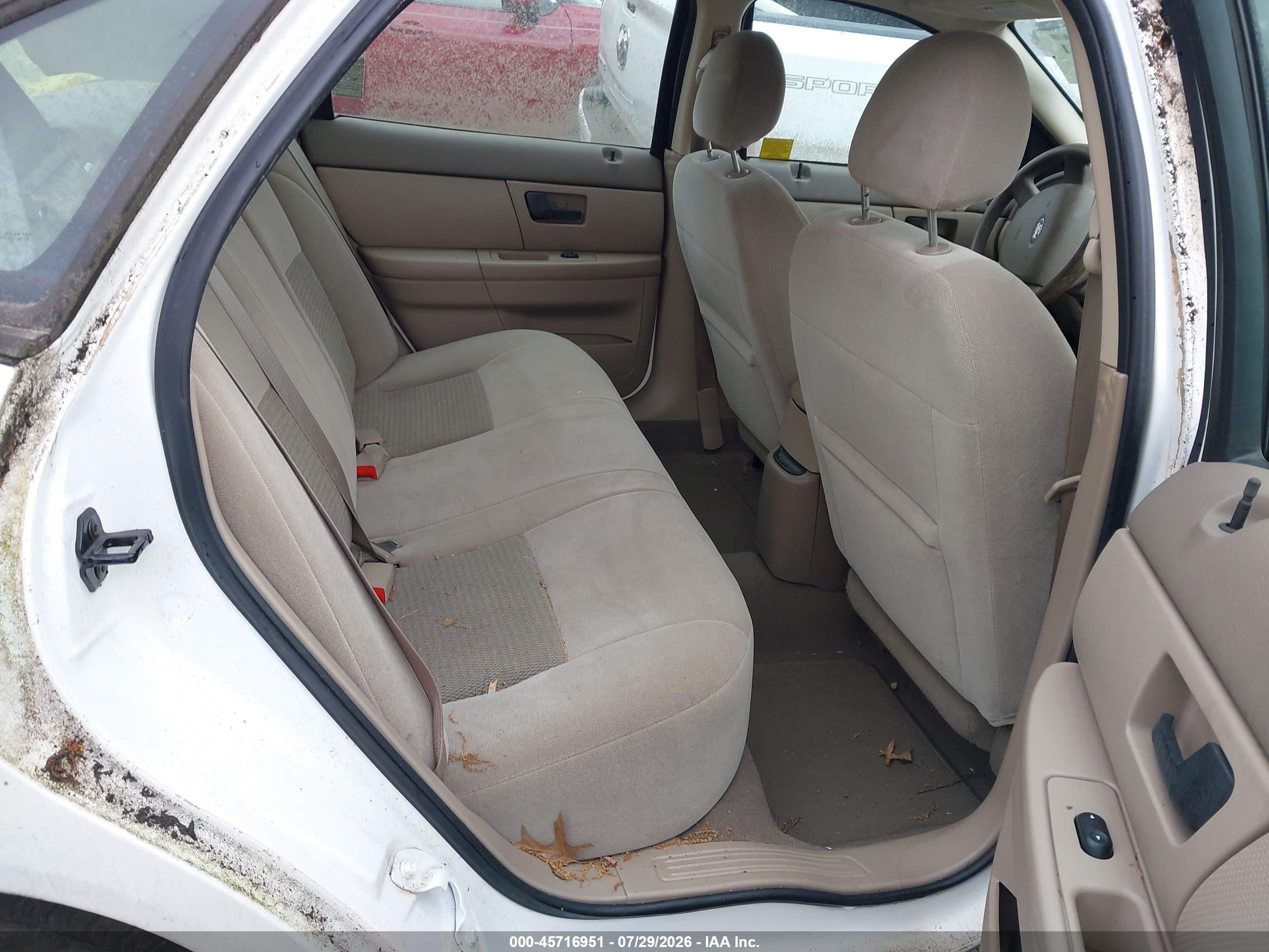 2007 Ford Taurus Se White vin: 1FAFP53U37A114277