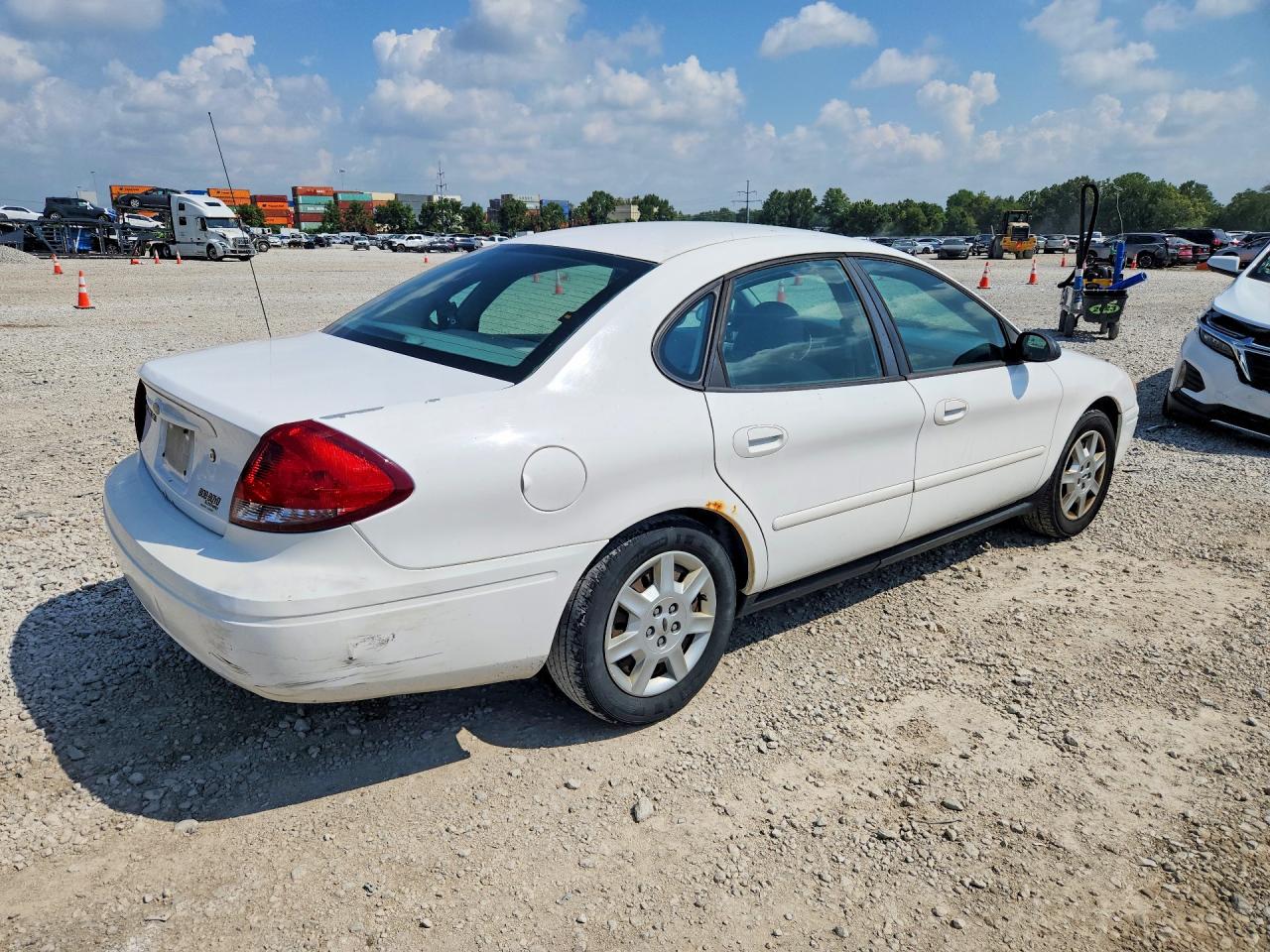 2007 Ford Taurus Se White vin: 1FAFP53U37A130429