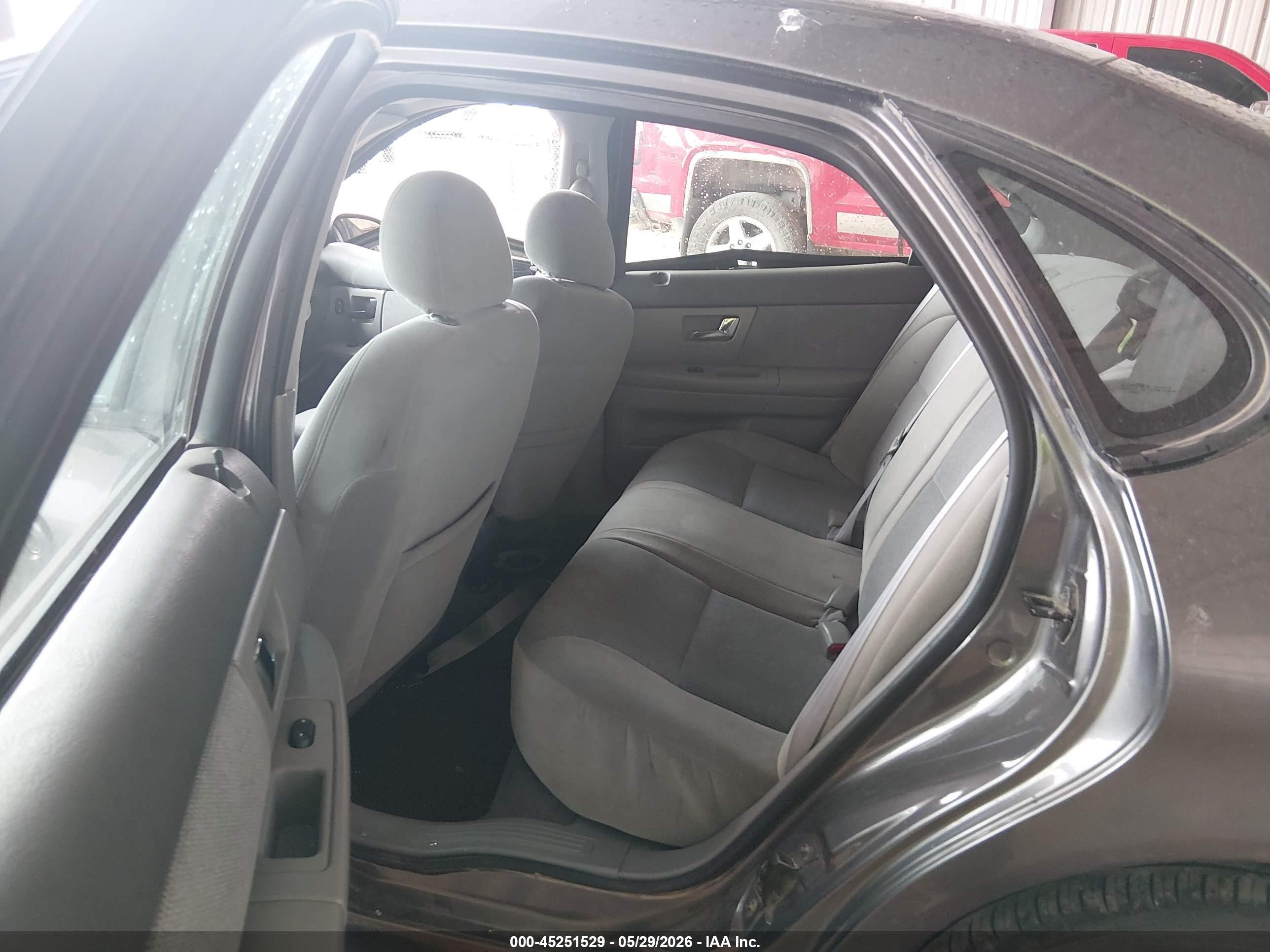 2002 Ford Taurus Se Серый vin: 1FAFP53U42G250763
