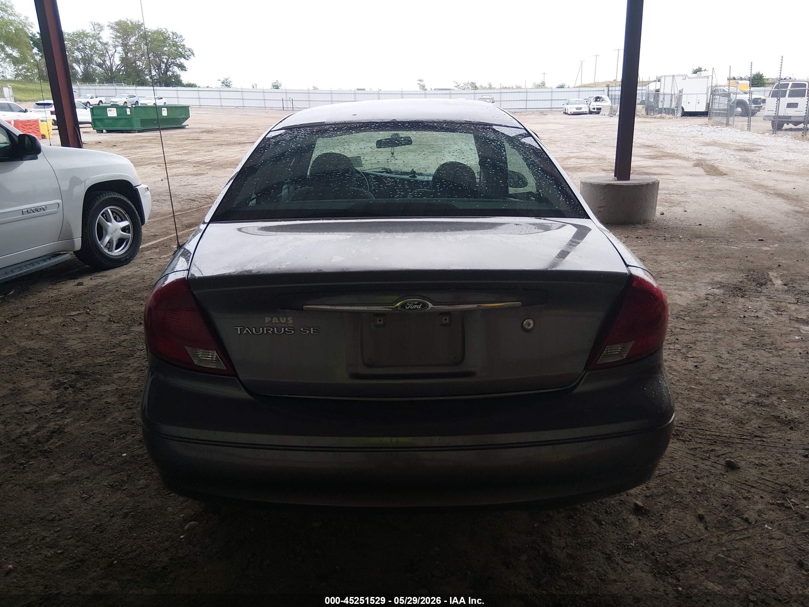 2002 Ford Taurus Se Серый vin: 1FAFP53U42G250763