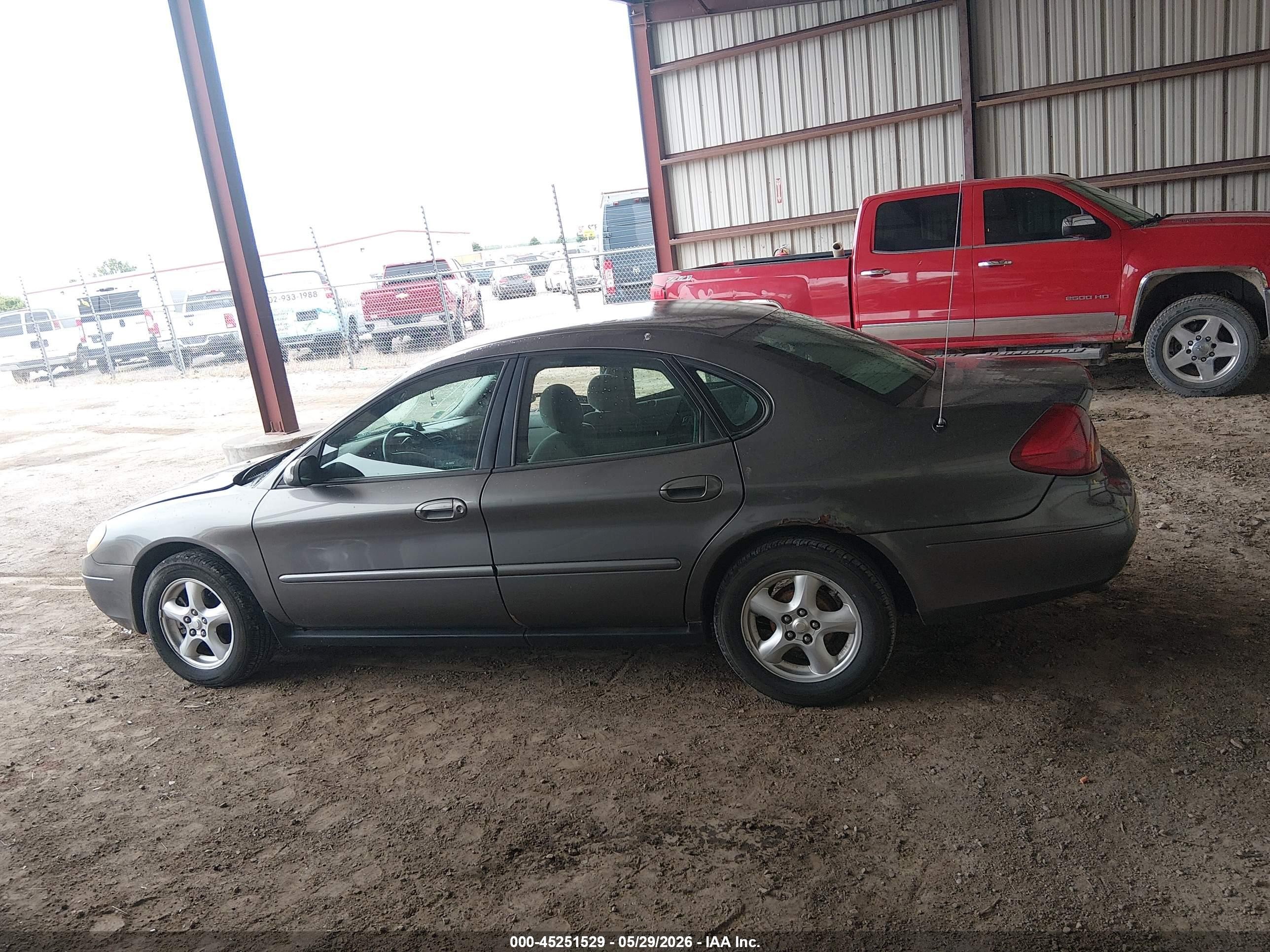 2002 Ford Taurus Se Серый vin: 1FAFP53U42G250763