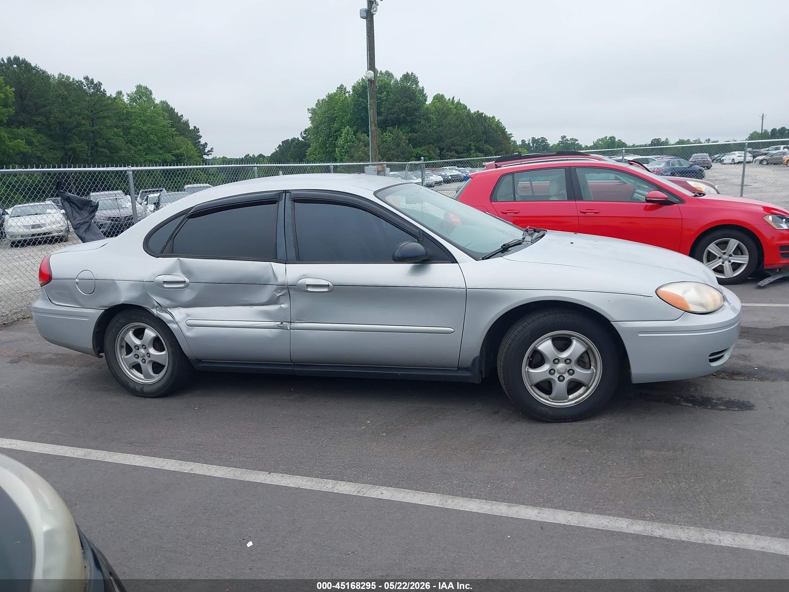 2004 Ford Taurus Se Серебряный vin: 1FAFP53U44A159417