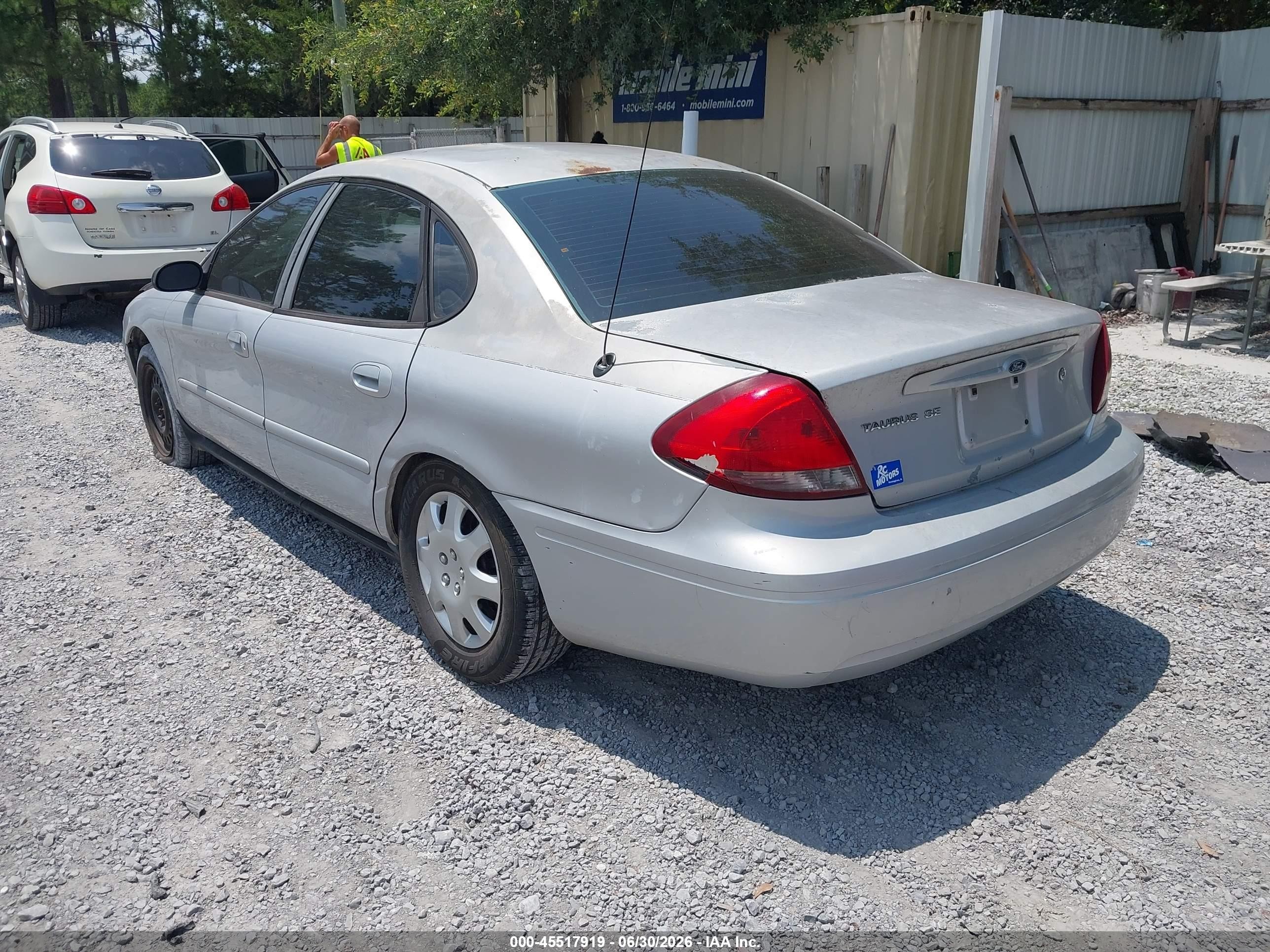 2006 Ford Taurus Se Silver vin: 1FAFP53U46A107028