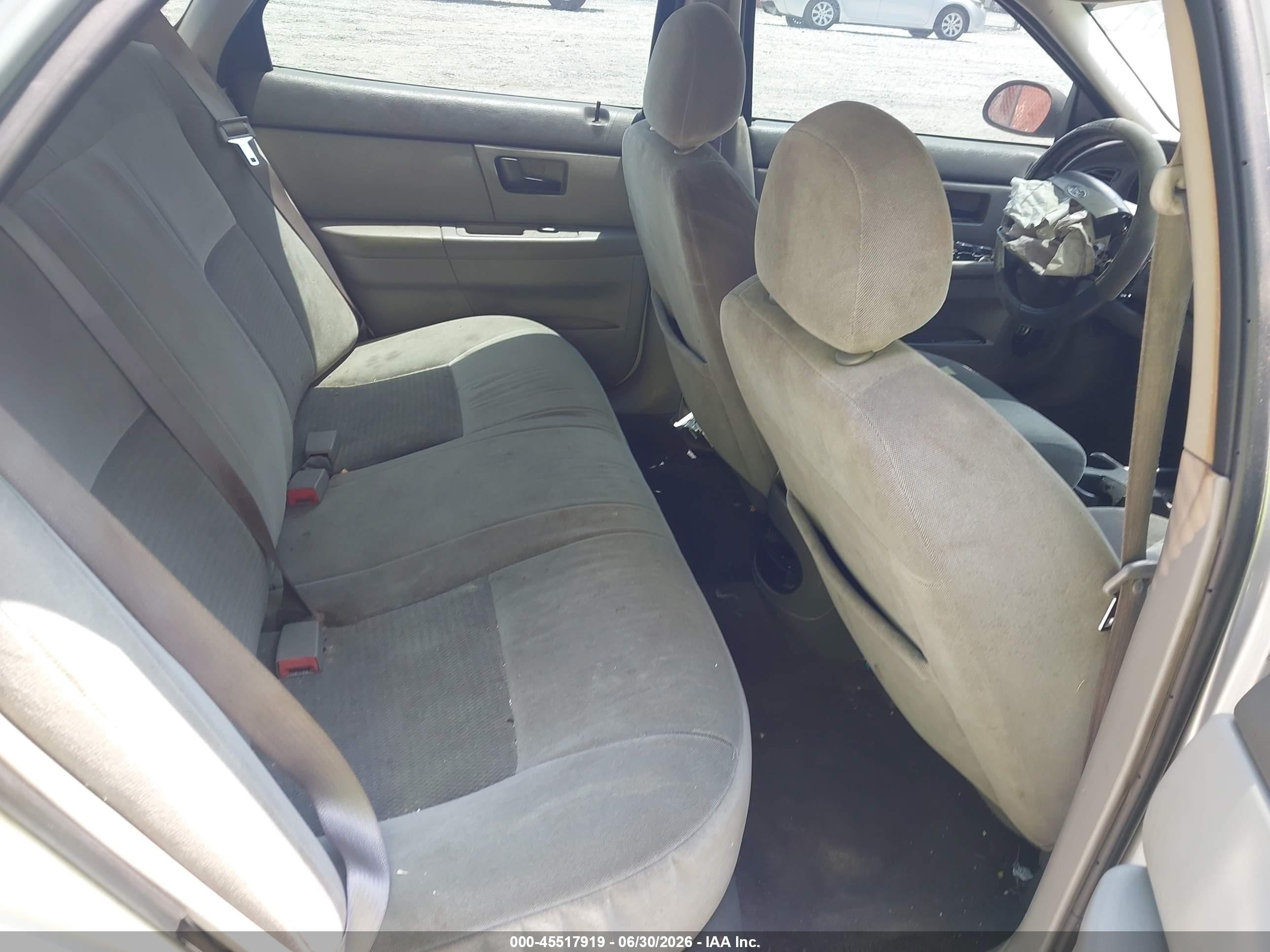 2006 Ford Taurus Se Silver vin: 1FAFP53U46A107028